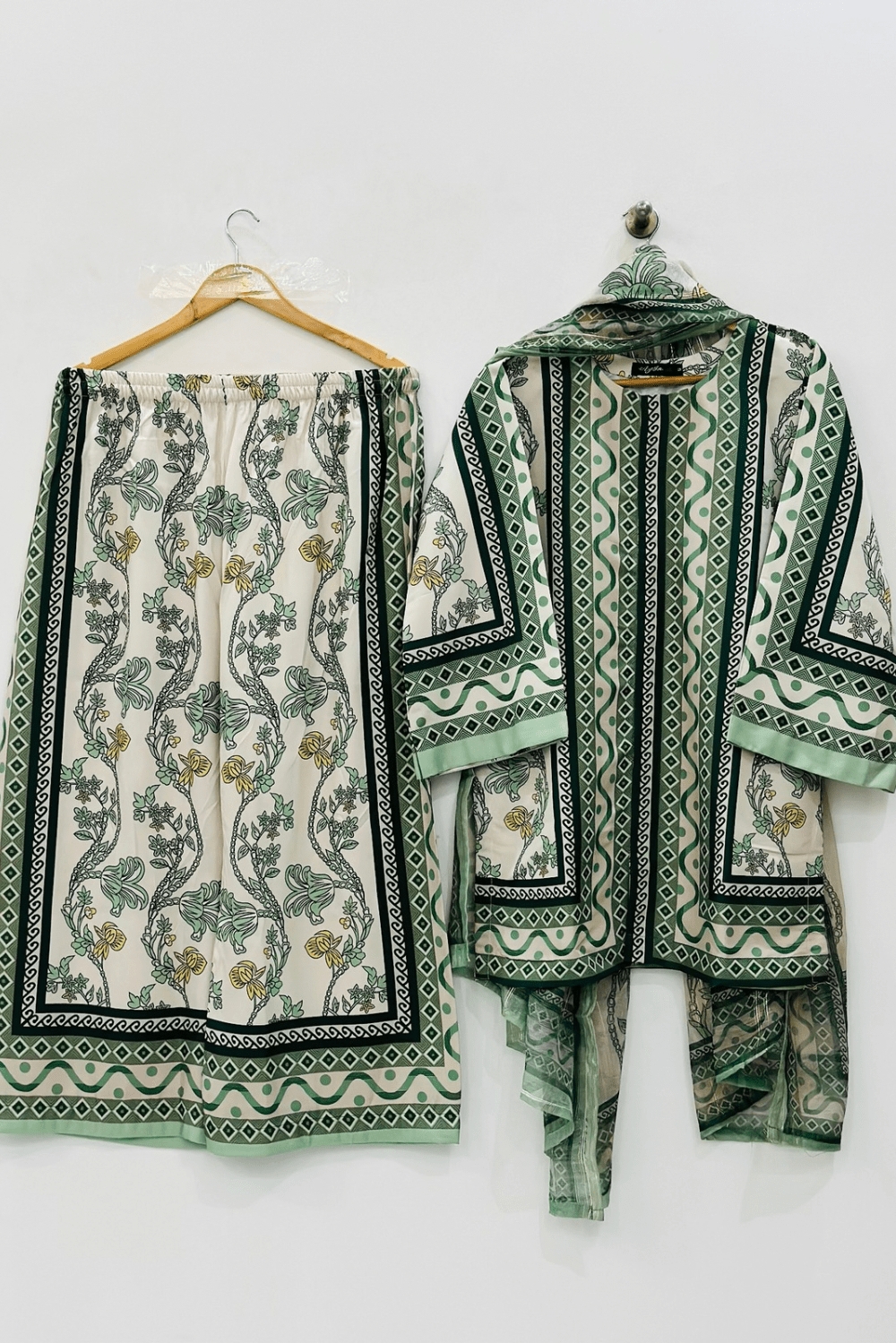 Ayesha.B 3pcs (sandal)