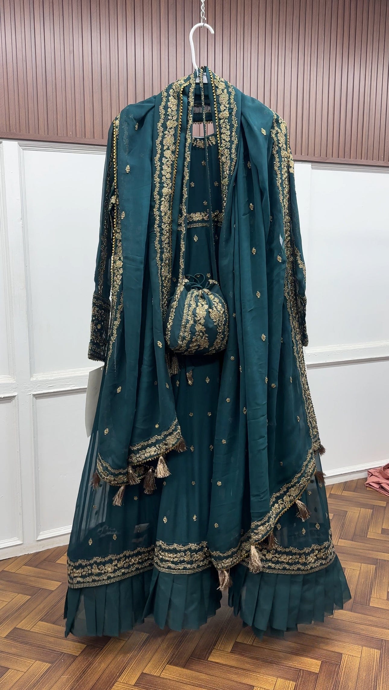 Ayesha.B 3pcs(surkhaab)