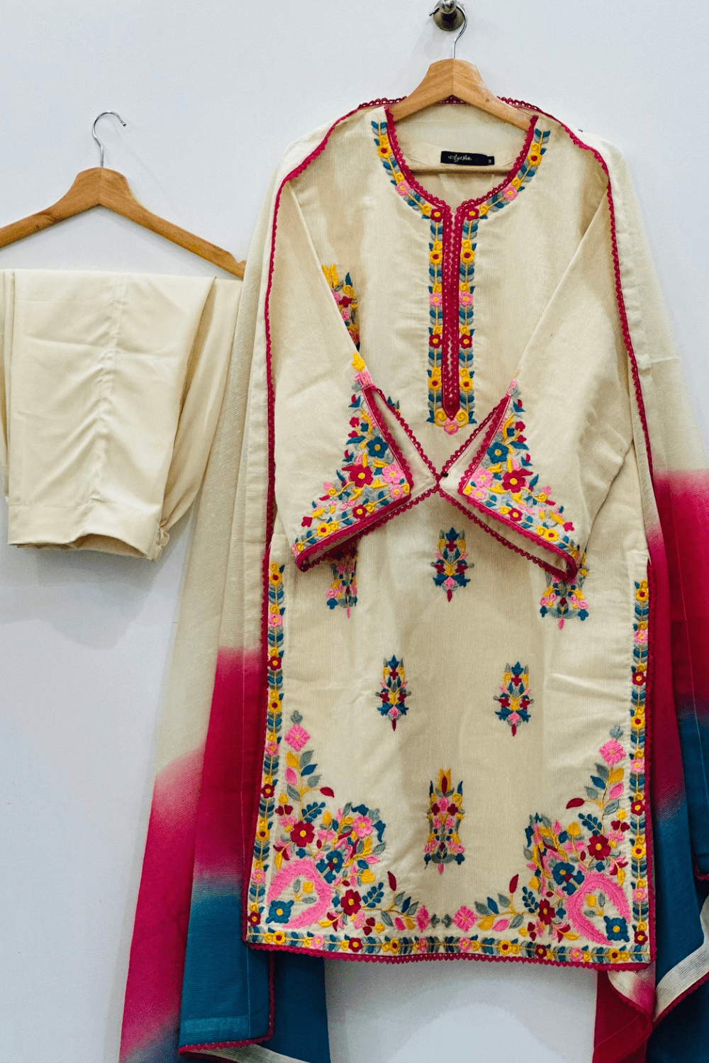 Ayesha.B Small 3pcs karandinet multi (42 lenght shirt)