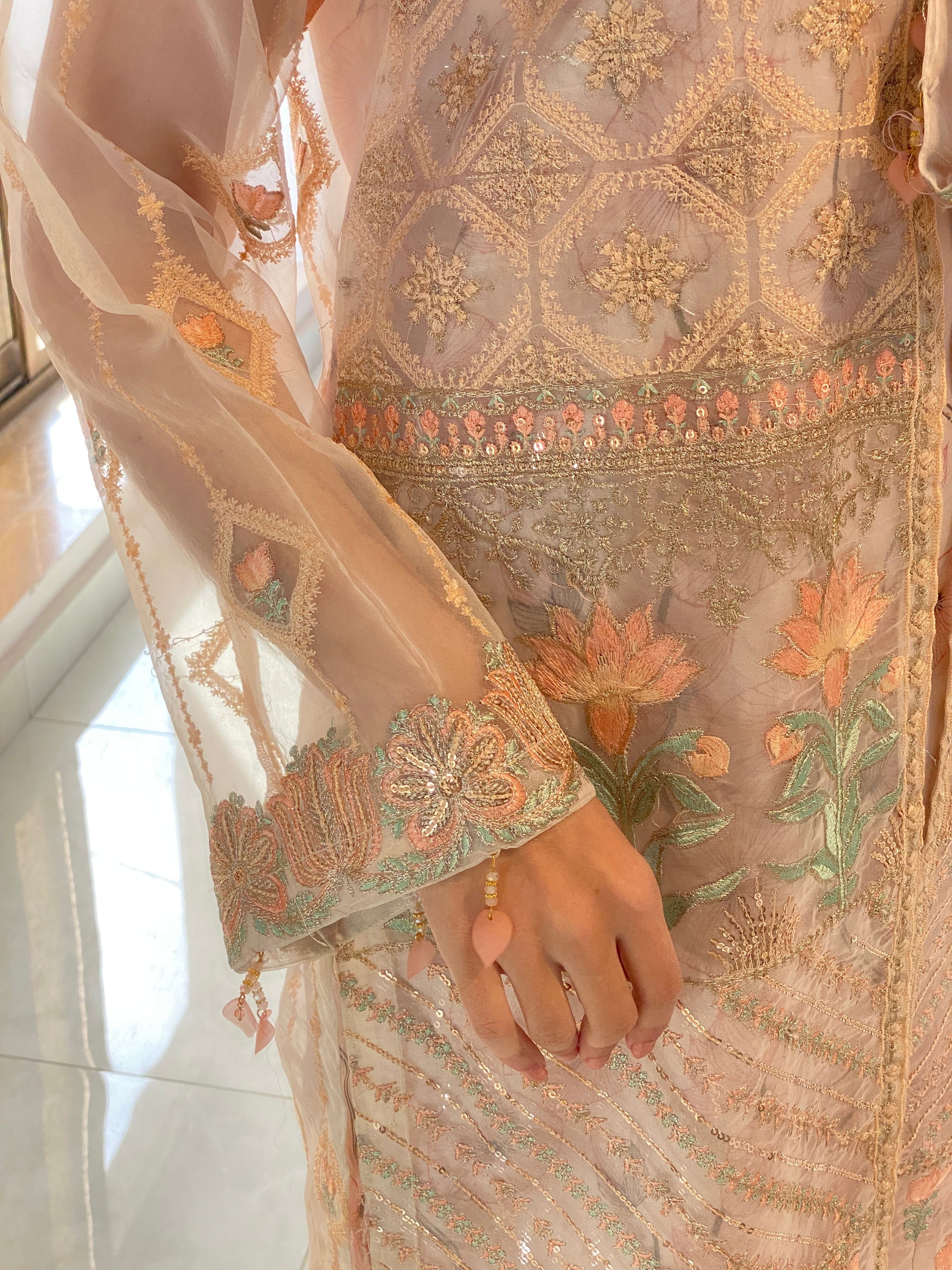 Ayesha.B 2pcs (gown)