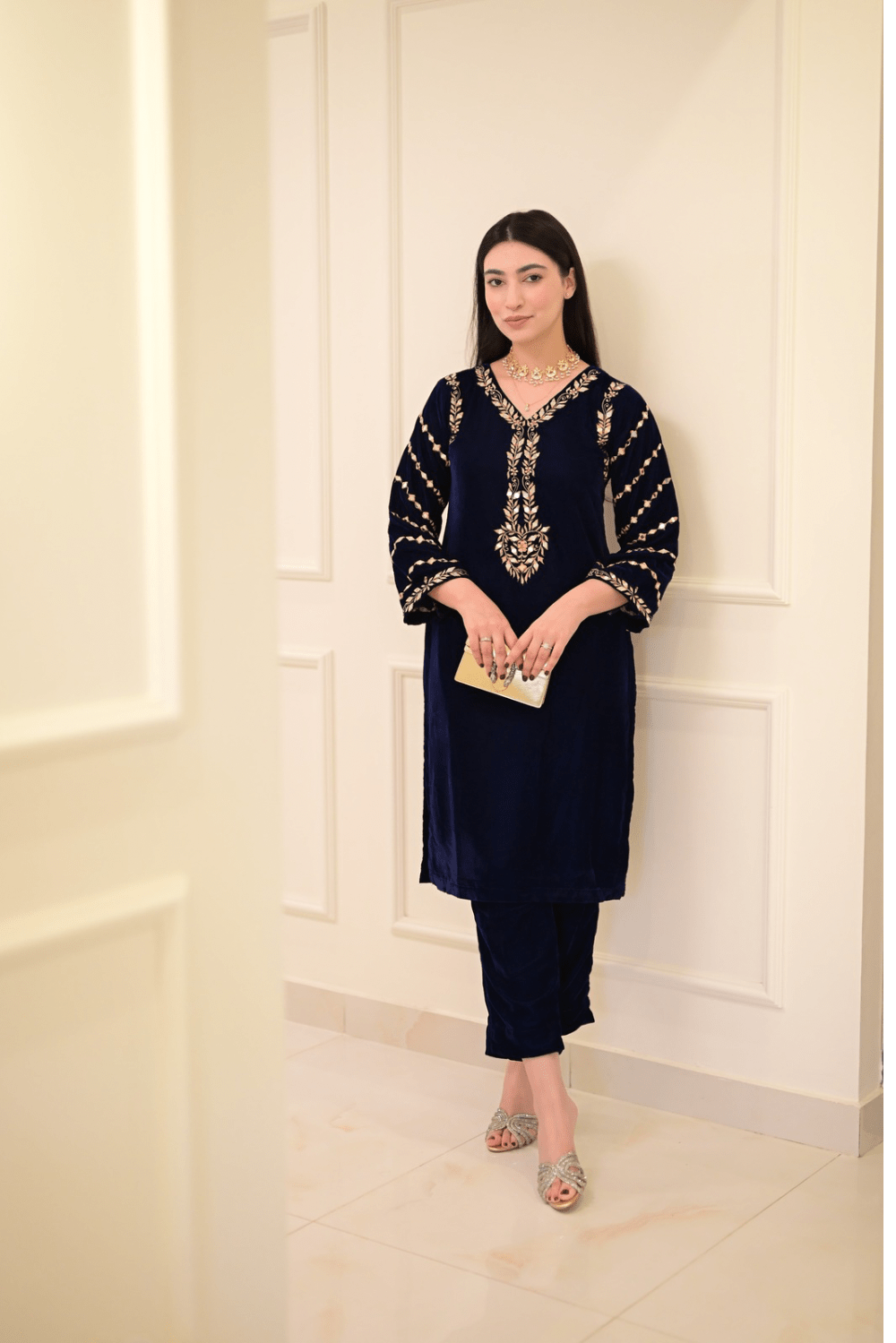 Ayesha.B 2pcs micro velvet (naila)