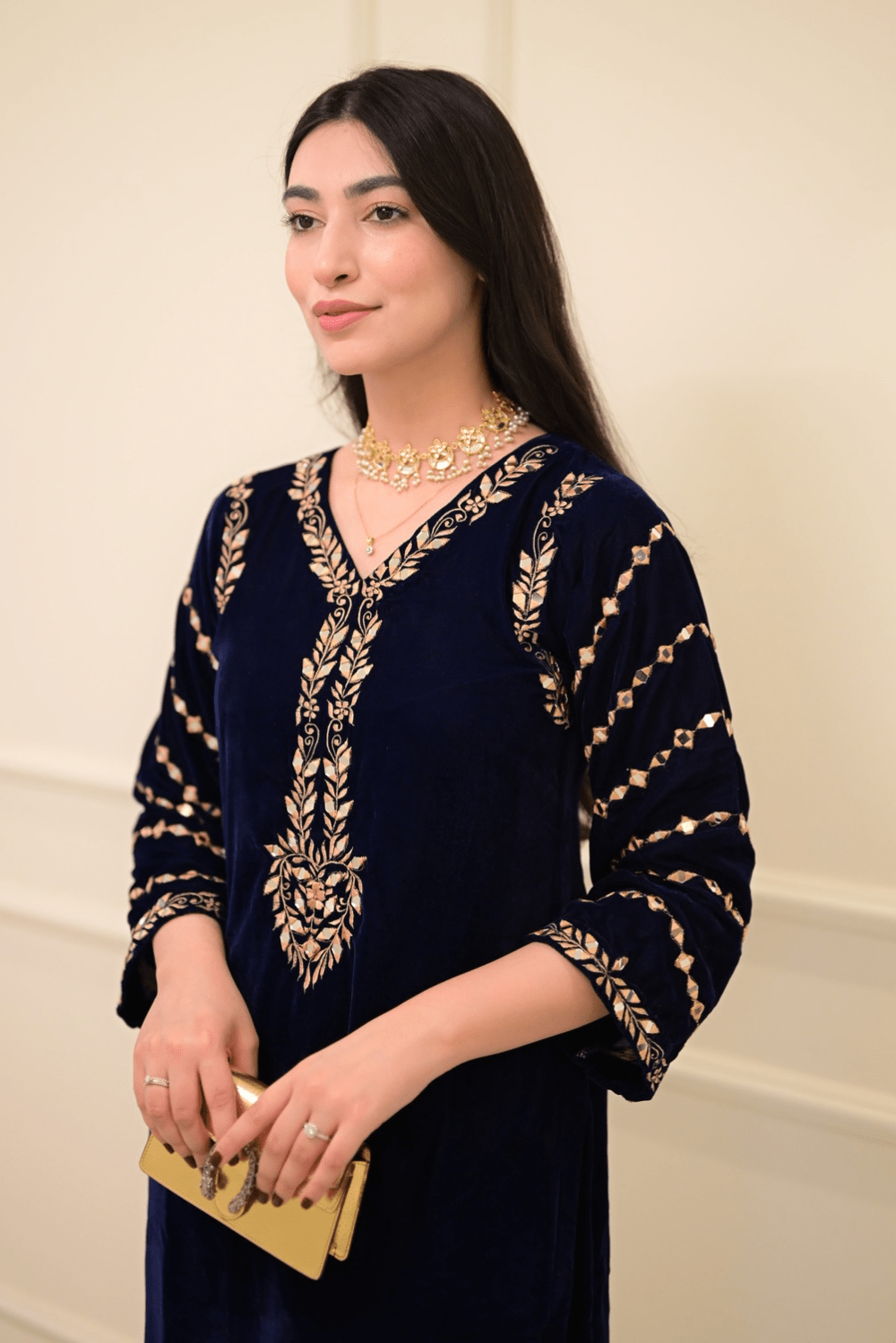 Ayesha.B 2pcs micro velvet (naila)