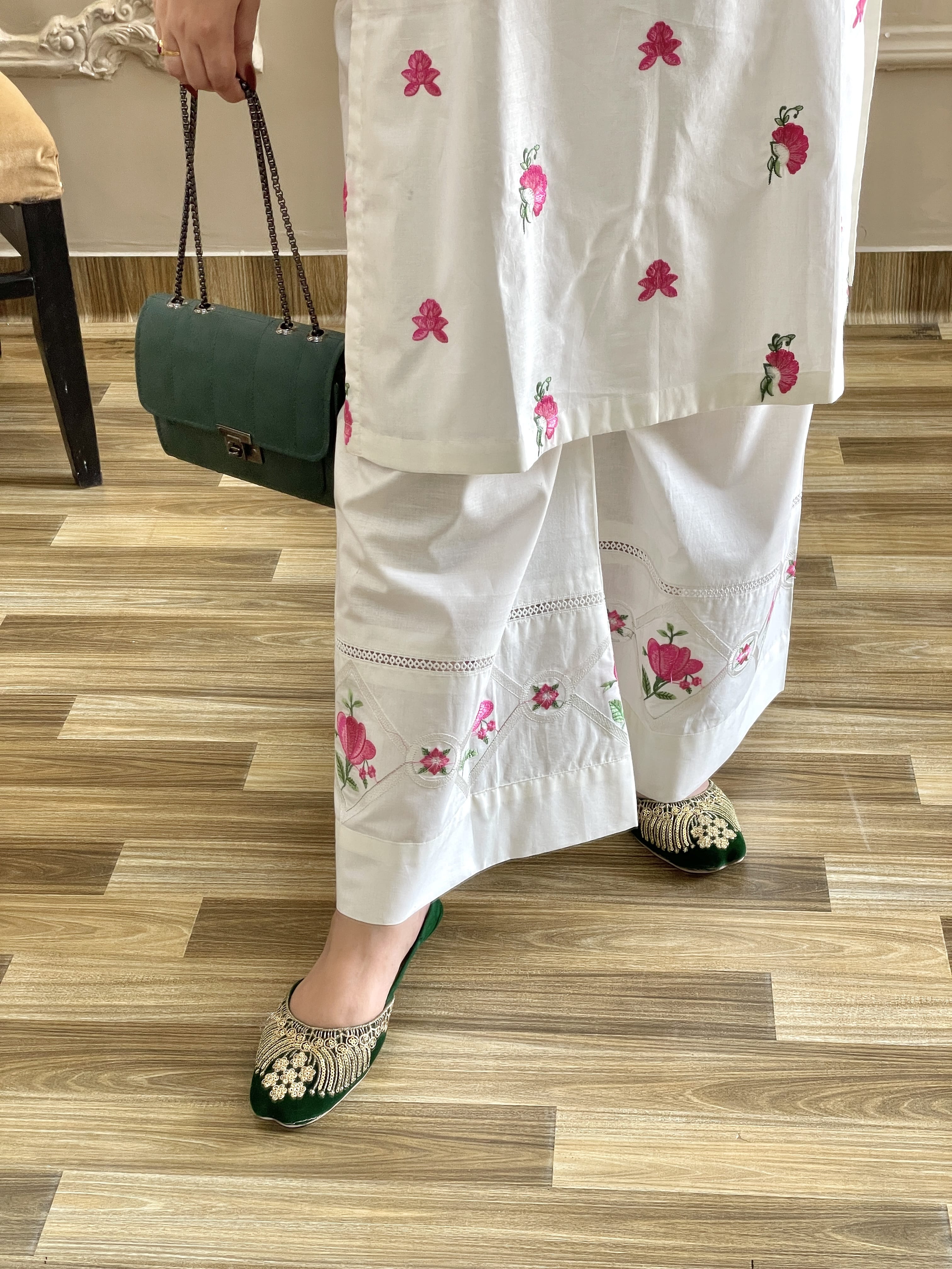 Ayesha.B 2pcs (pret)