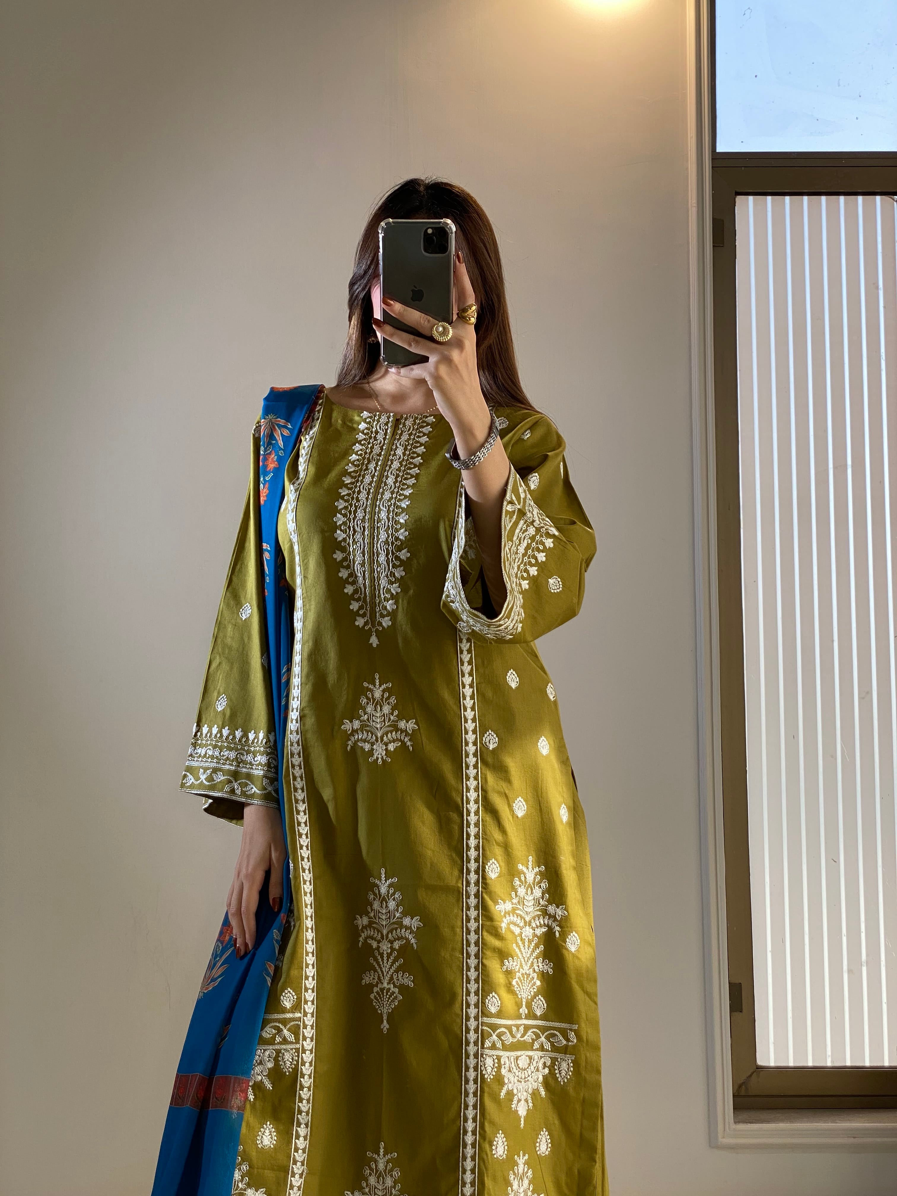 Ayesha.B 3pcs (faqiya)