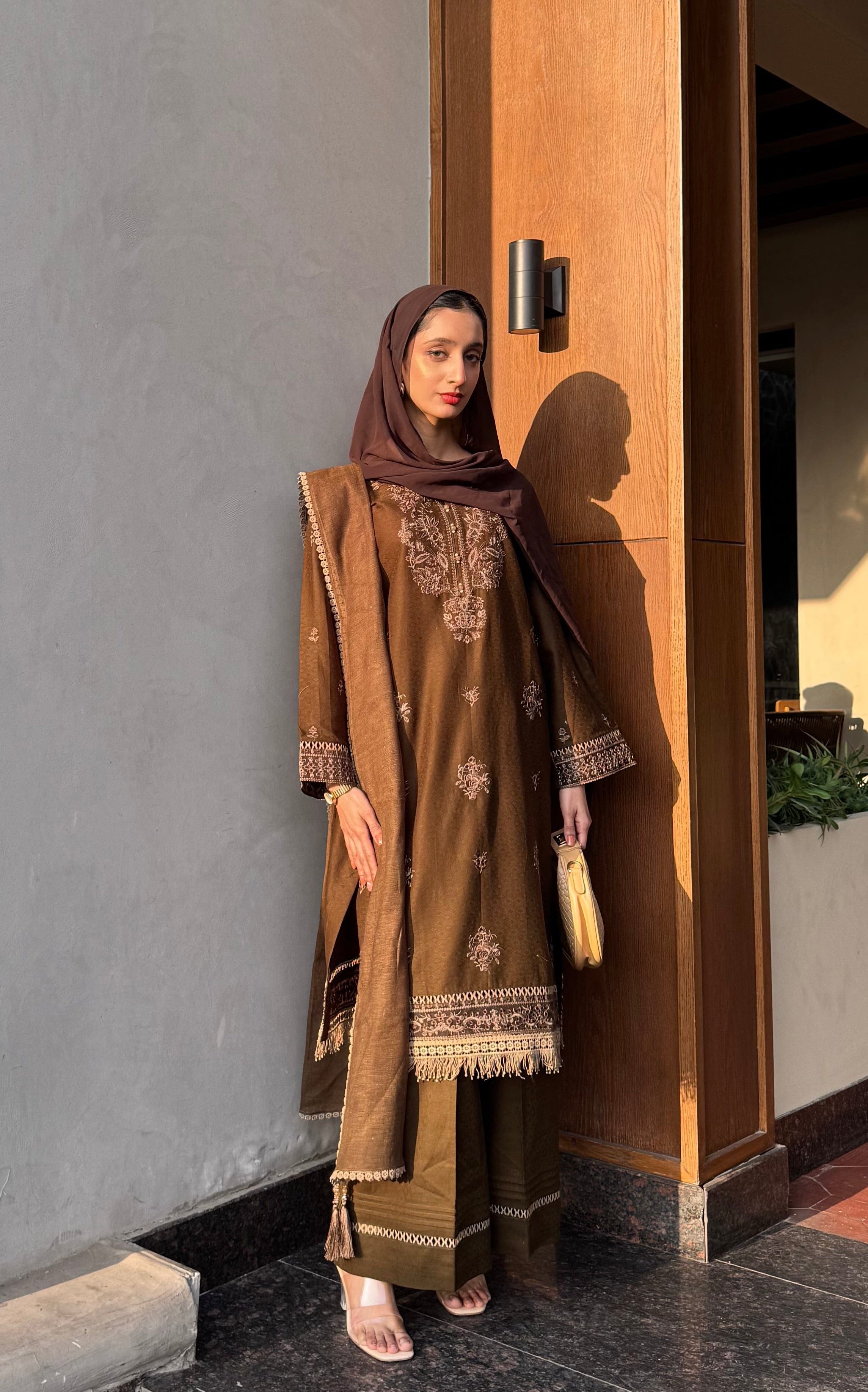 Ayesha.B 3pcs (fatima)