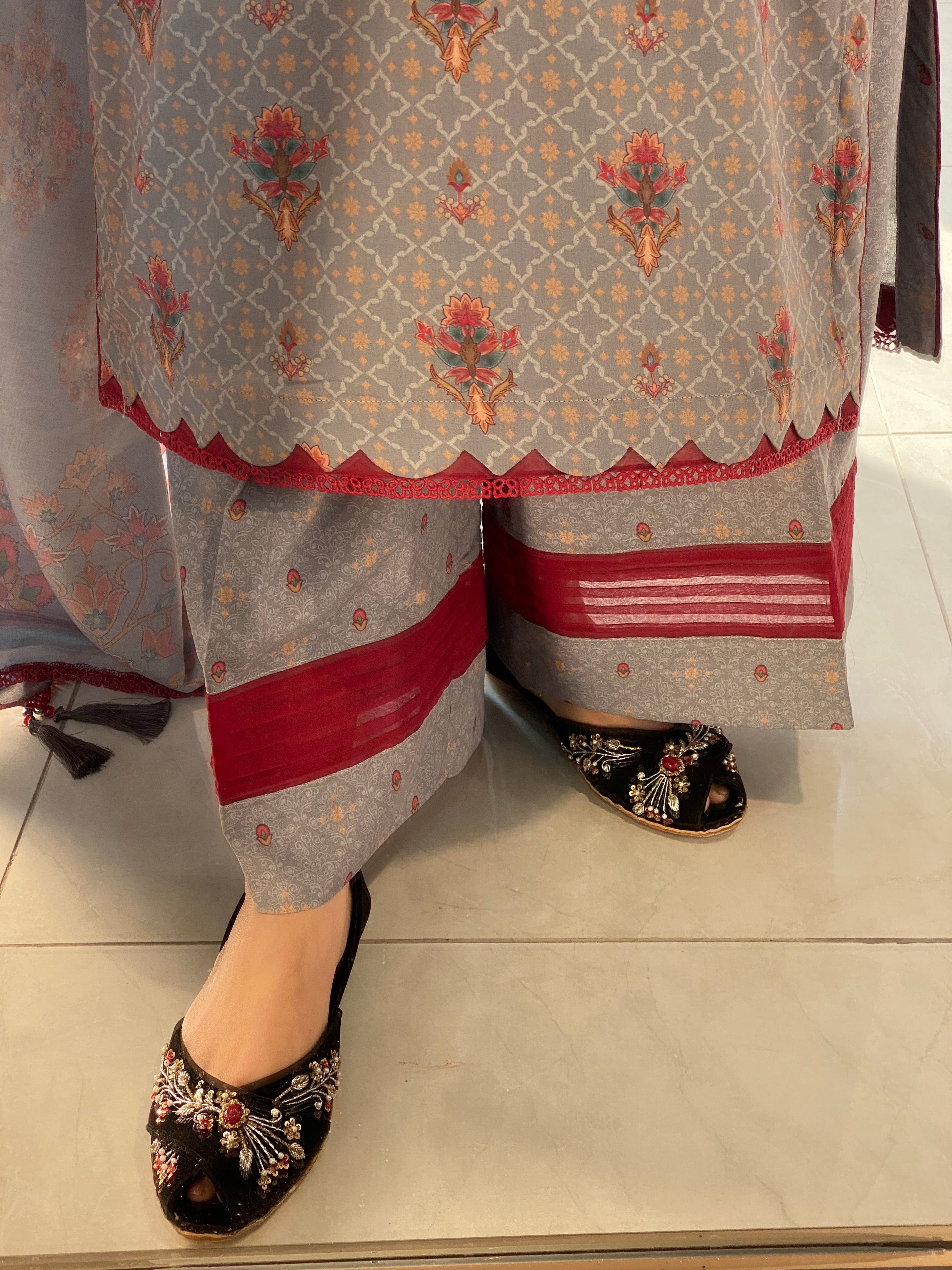 Ayesha.B 3pcs (gondal)