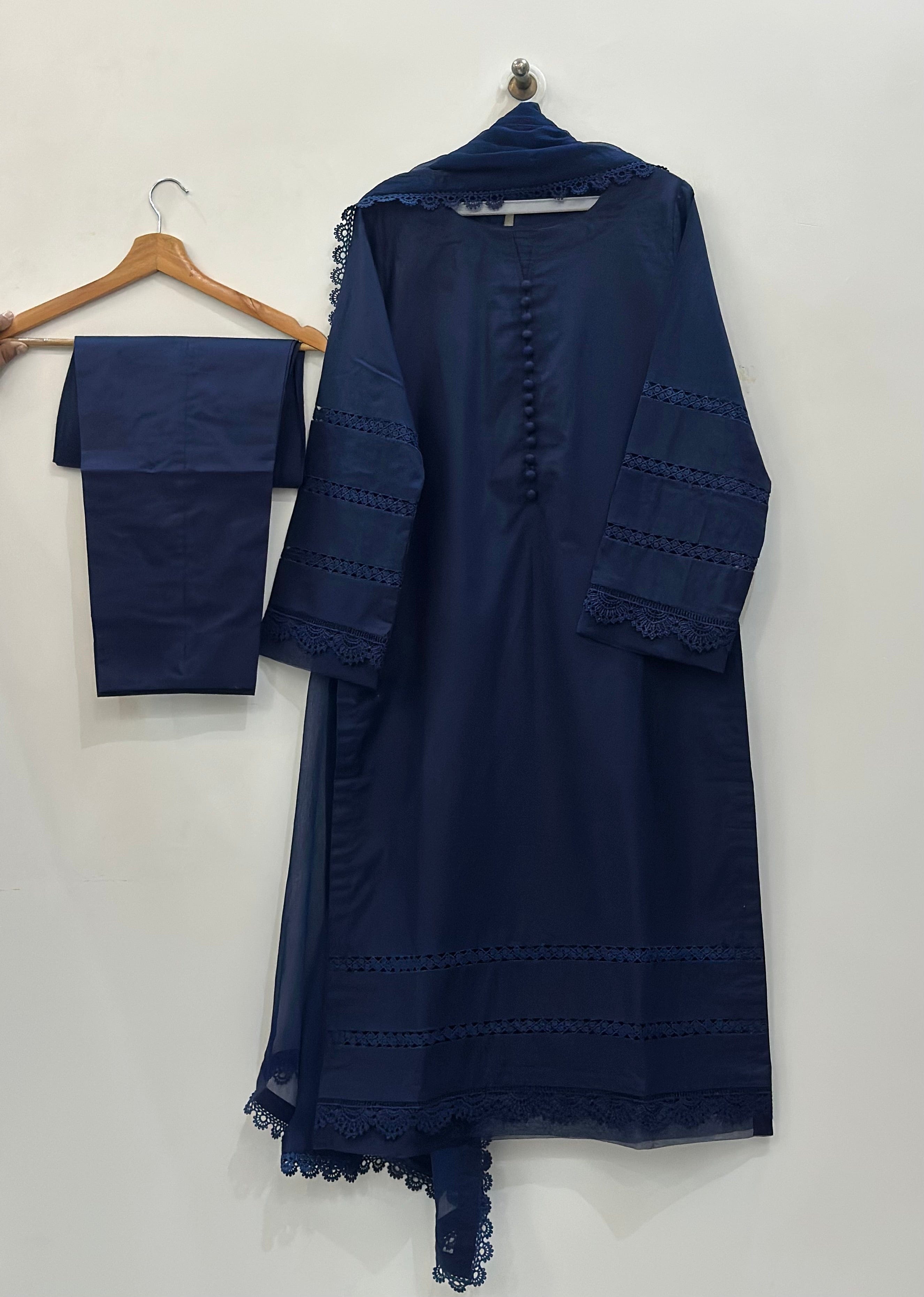 Ayesha.B 3pcs khaddar (zoya)