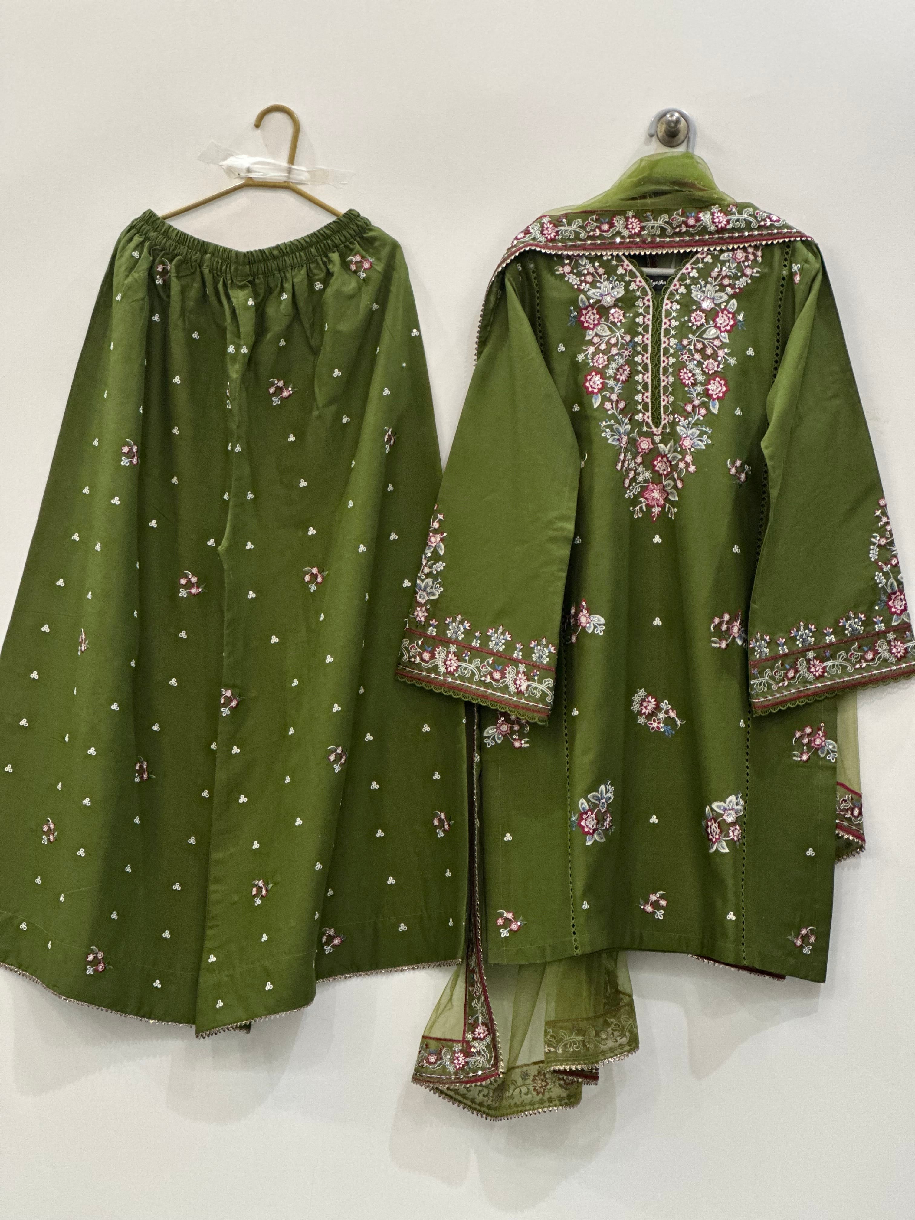 Ayesha.B 3pcs (kiran)