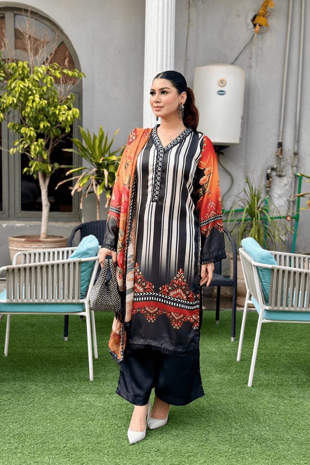 Ayesha.B 3pcs (Line)