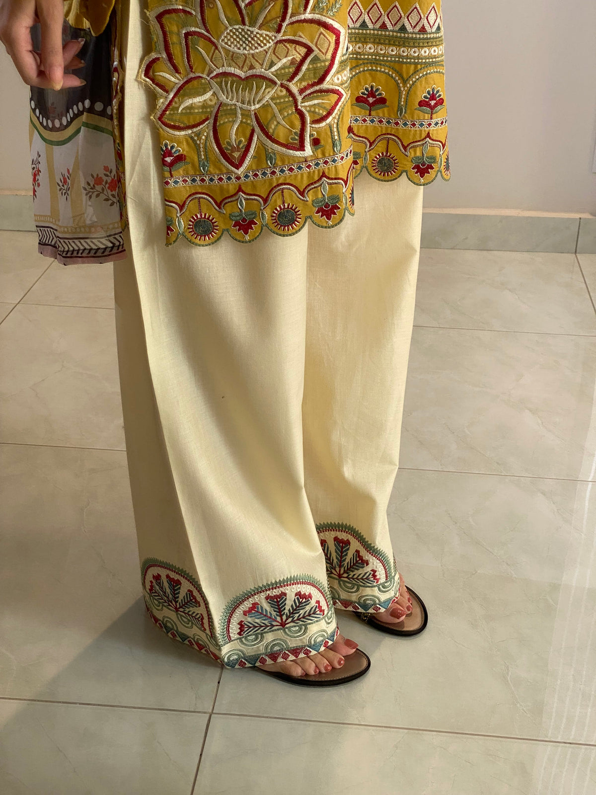Ayesha.B 3pcs (luh)