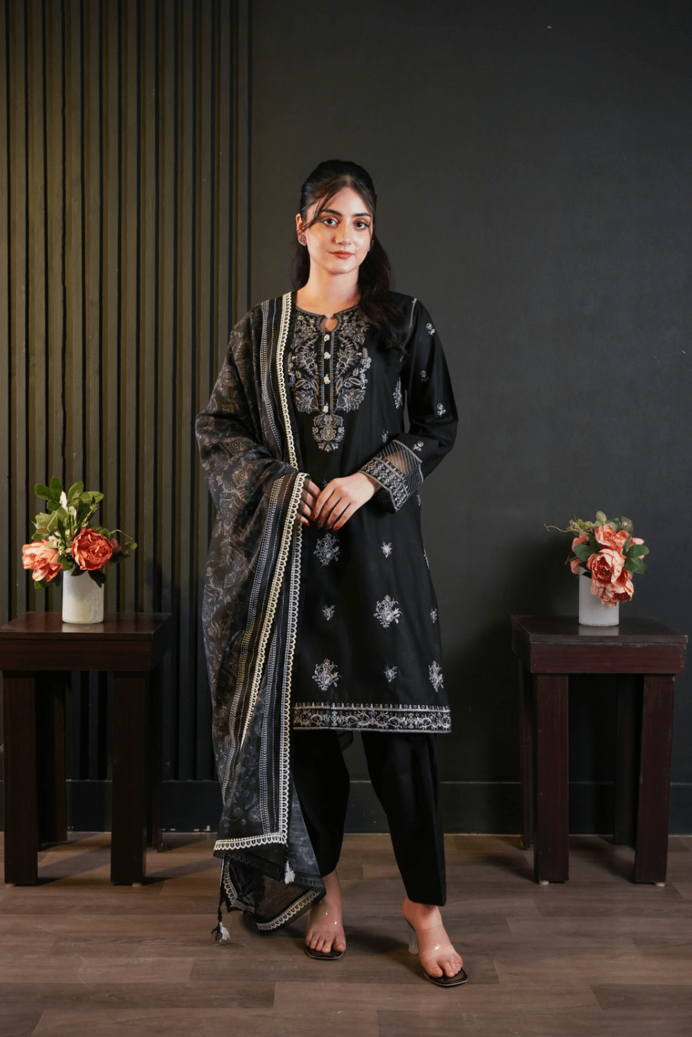 Ayesha.B 3pcs (Mahrosh)
