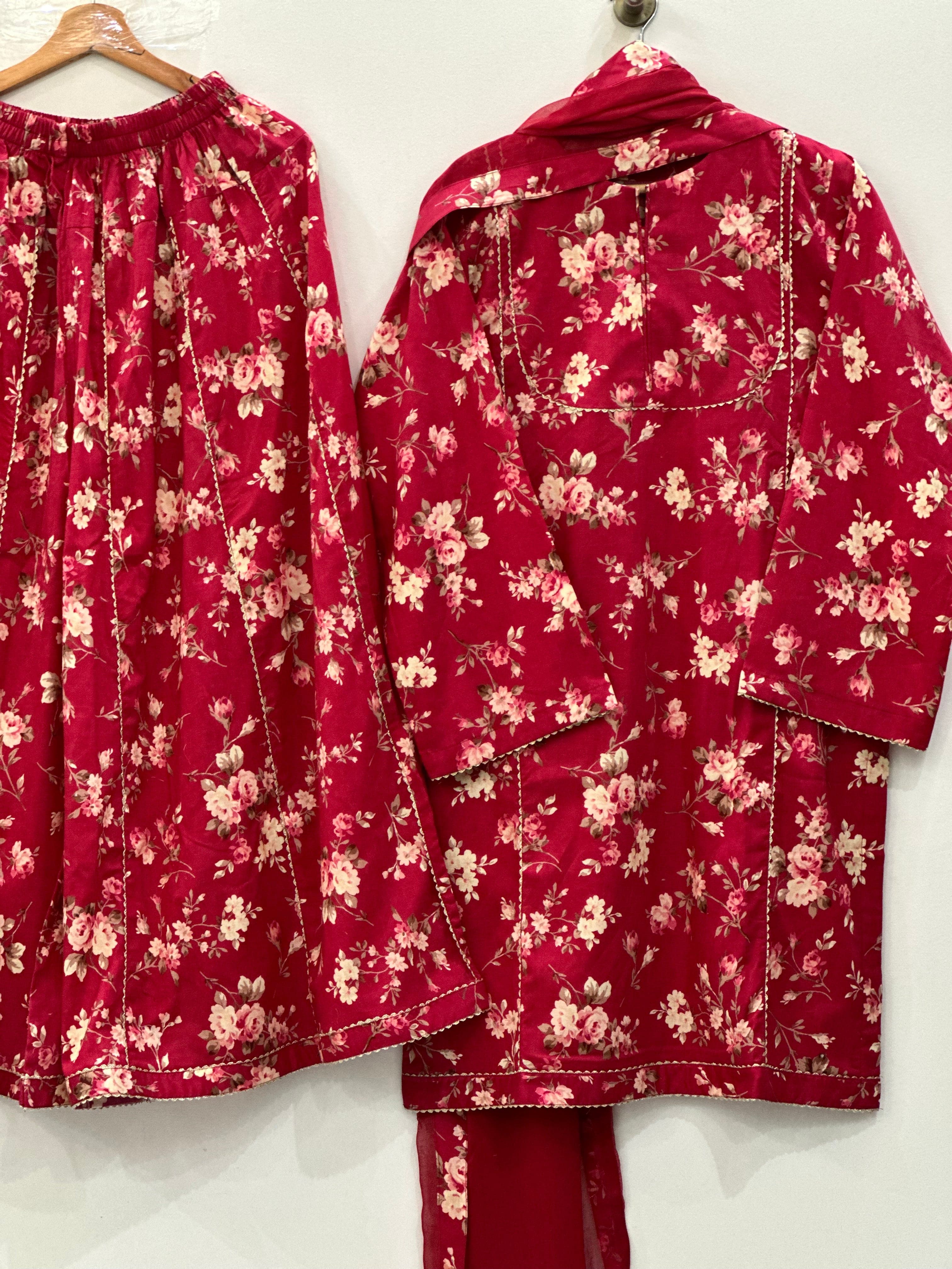 Ayesha.B 3pcs mehroon lawn flapper style (ramsha)