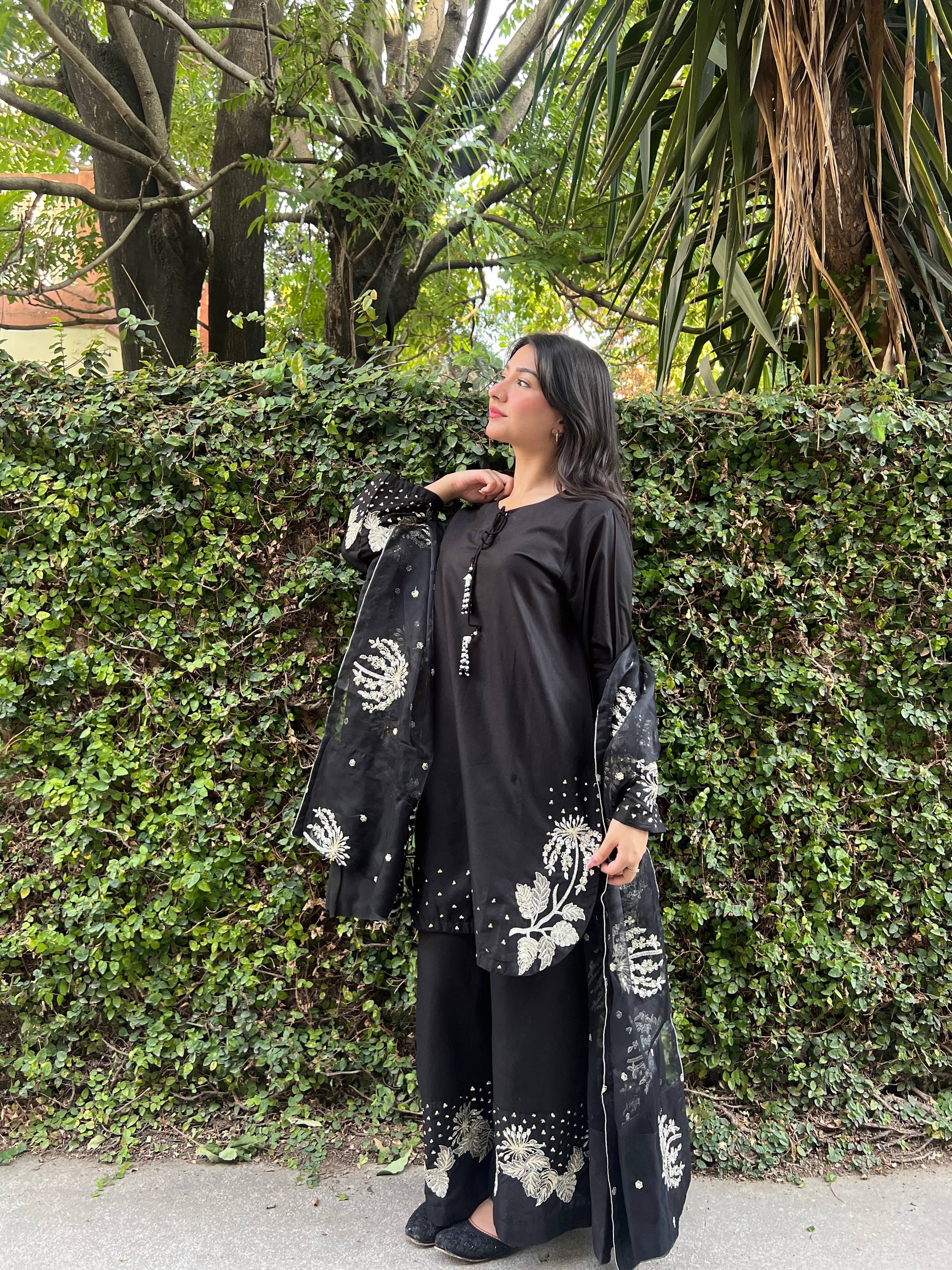 Ayesha.B 3pcs (noir grace)