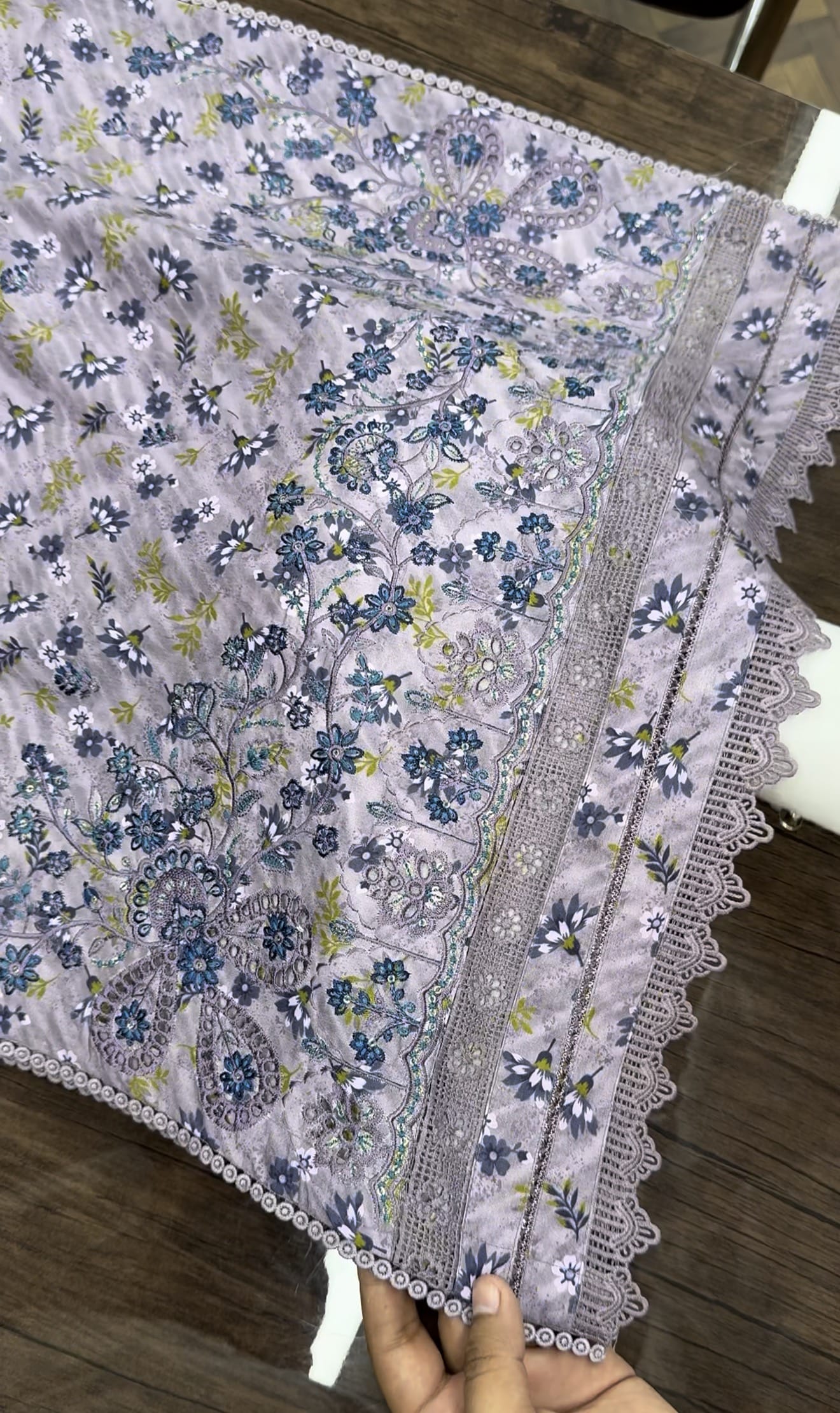 Ayesha.B 3pcs Pure lawn ( Asifa)