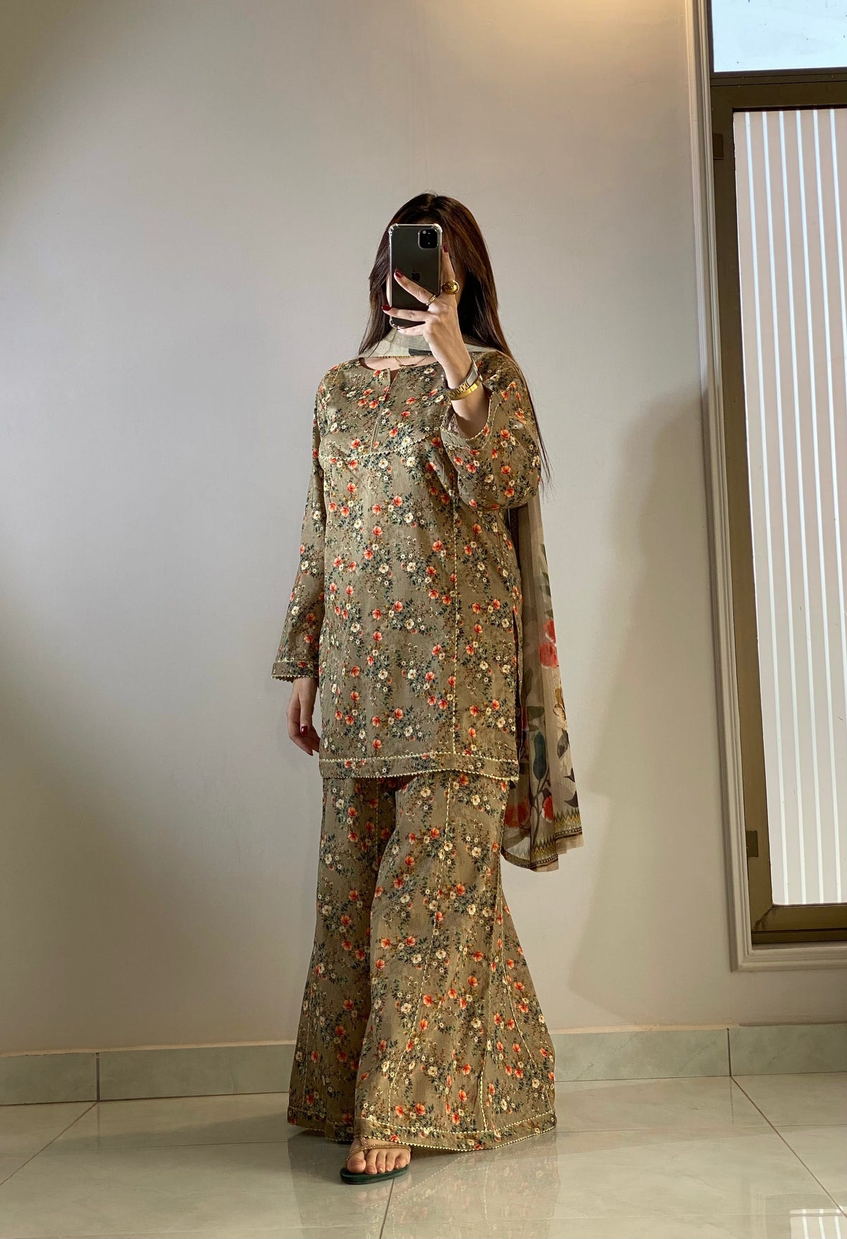 Ayesha.B 3pcs Pure lawn (huma)