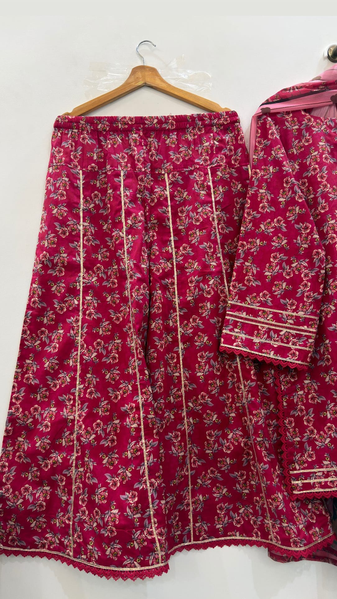 Ayesha.B 3pcs pure lawn maroon (naila)