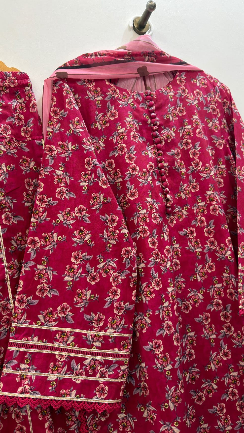 Ayesha.B 3pcs pure lawn maroon (naila)