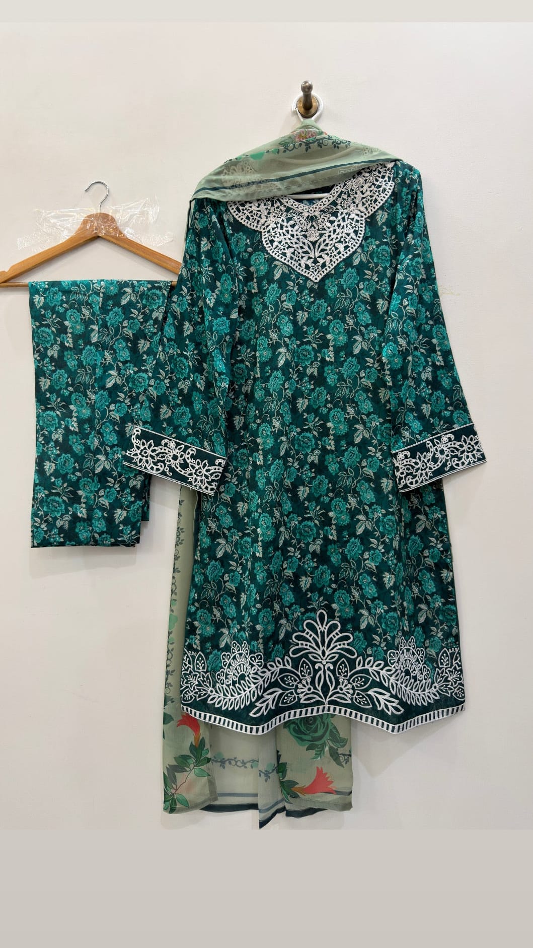 Ayesha.B 3pcs pure lawn (saba)
