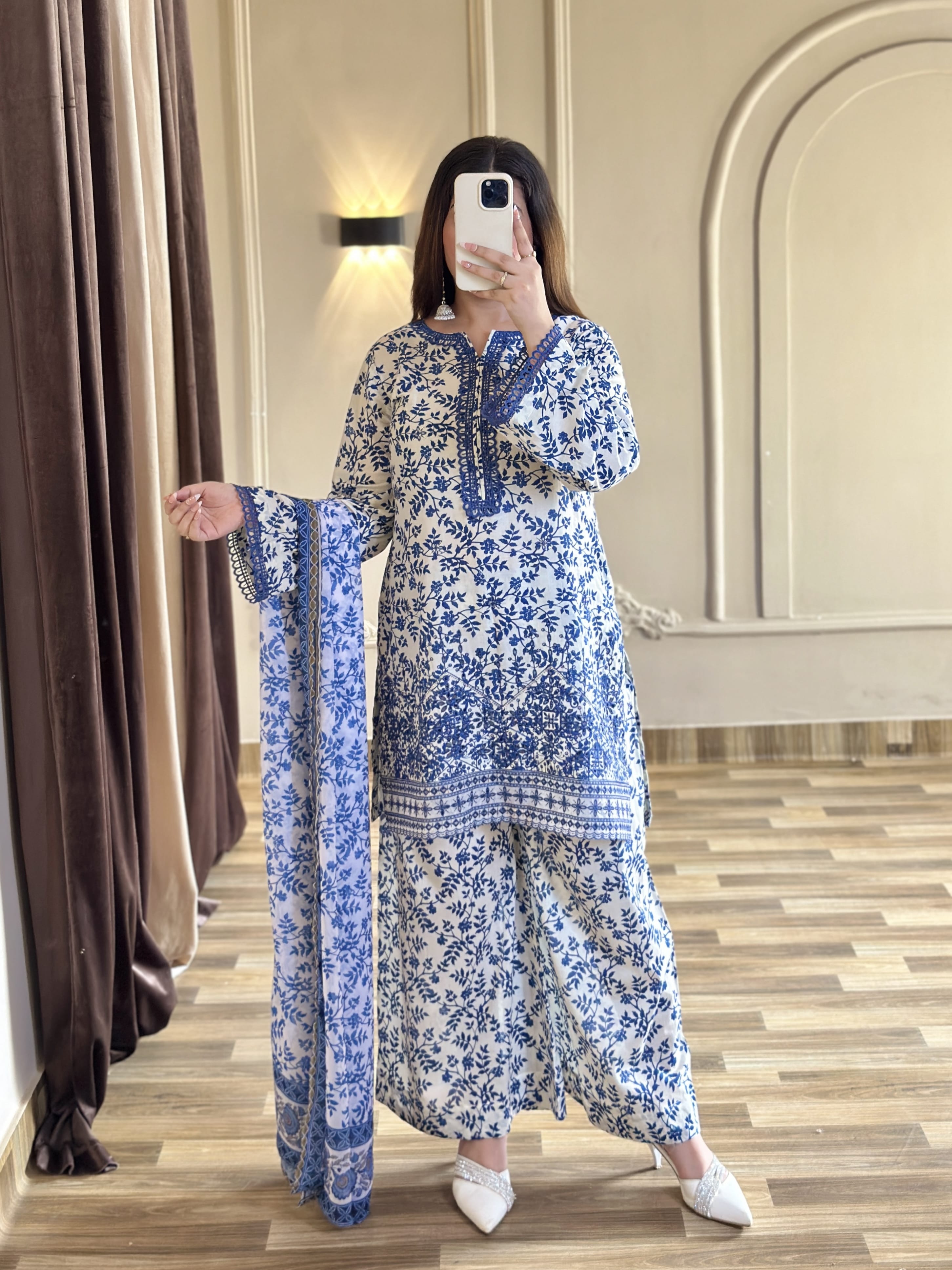 Ayesha.B 3pcs pure lawn (safa)