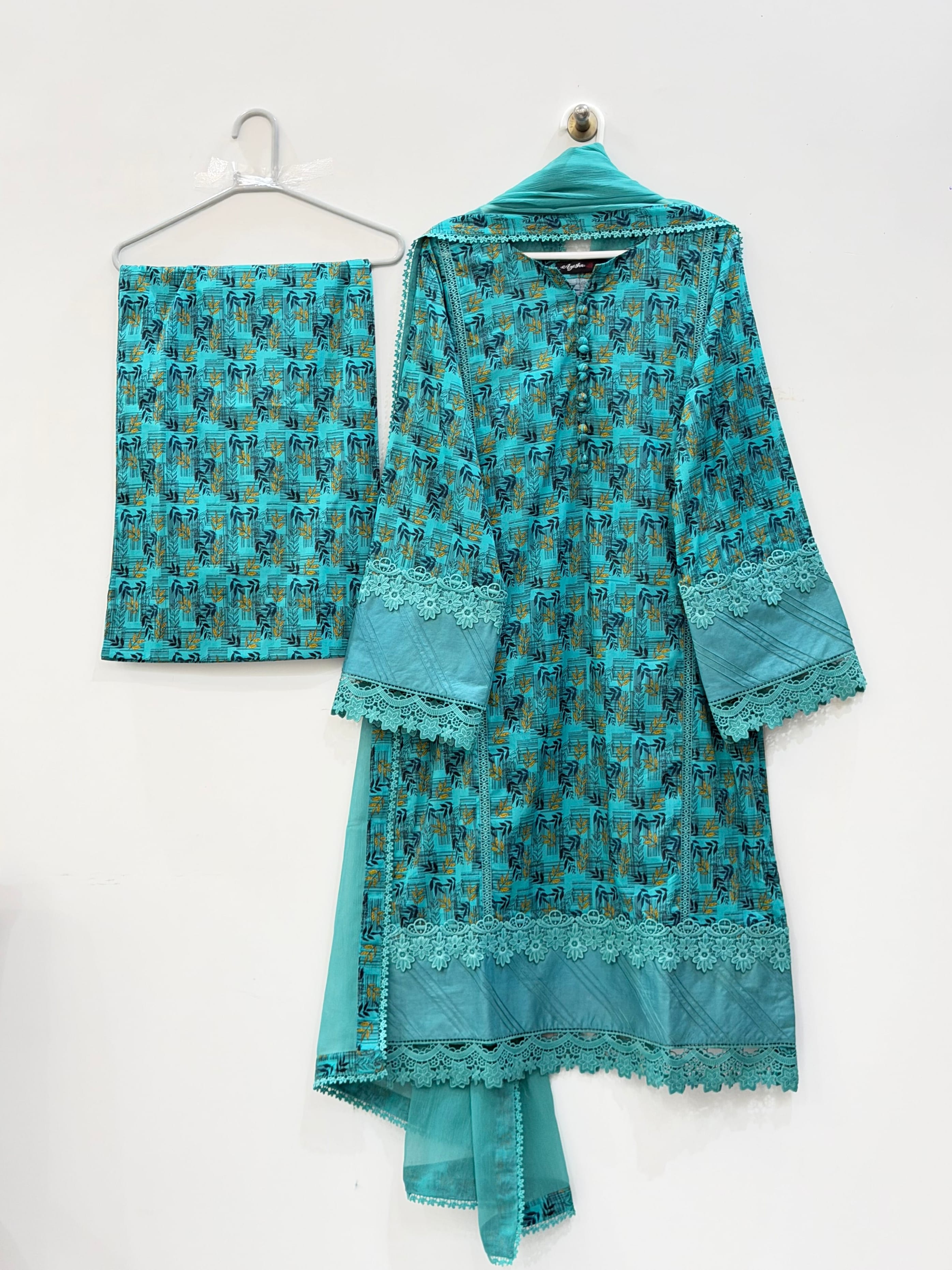 Ayesha.B 3pcs Pure lawn (zohan)