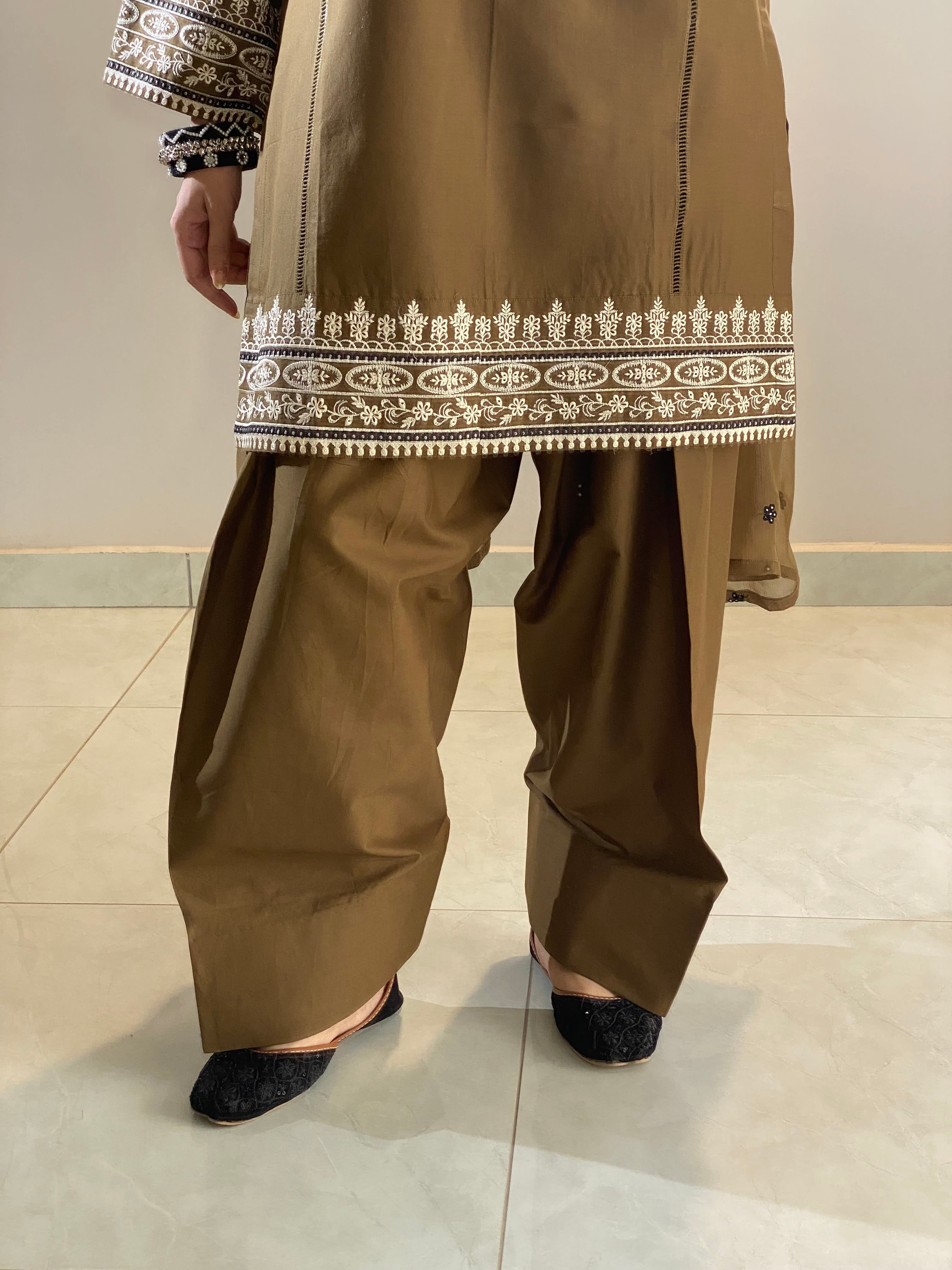 Ayesha.B 3pcs (Rameen)