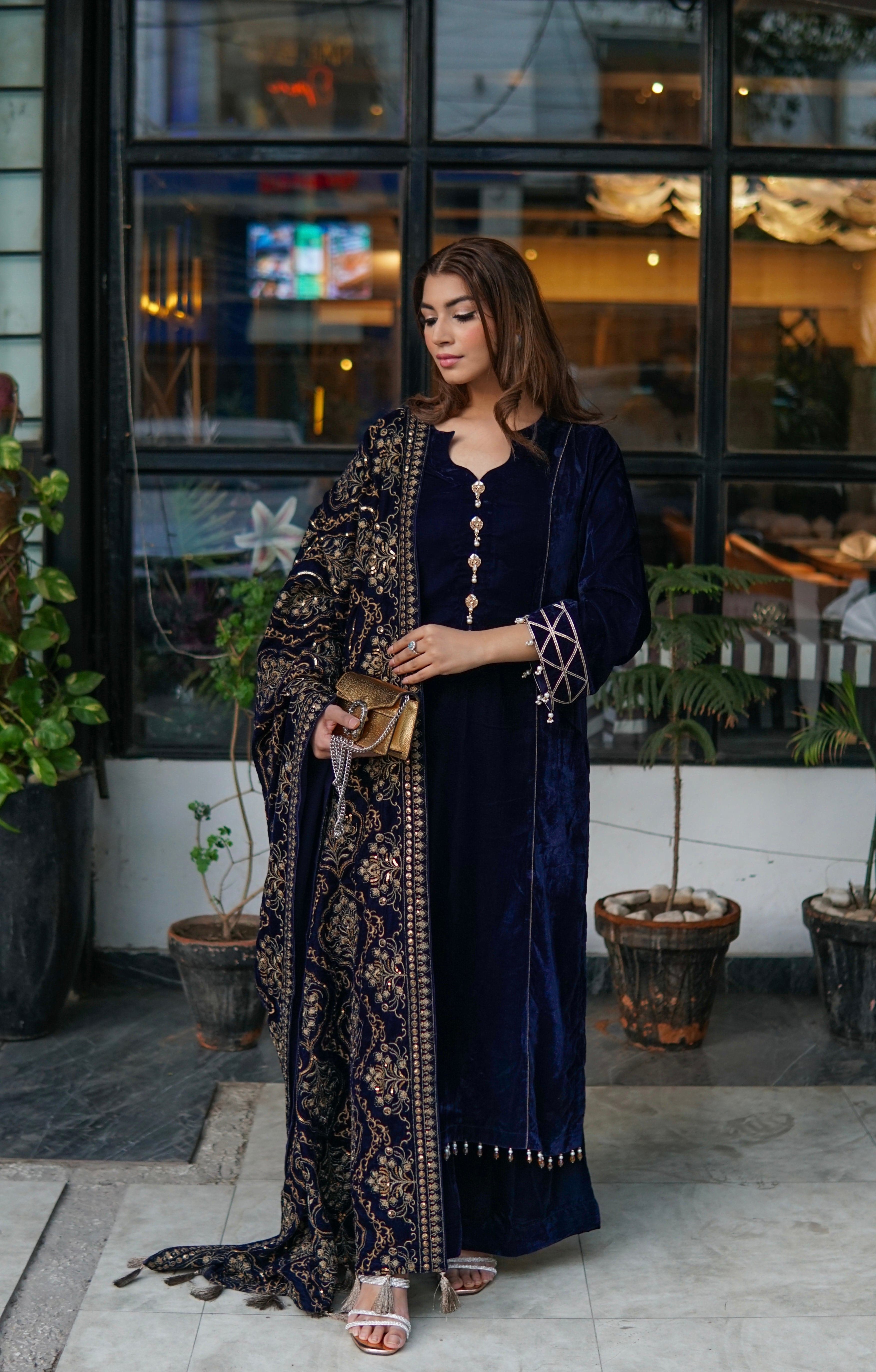 Ayesha.B 3pcs velvet (layla)