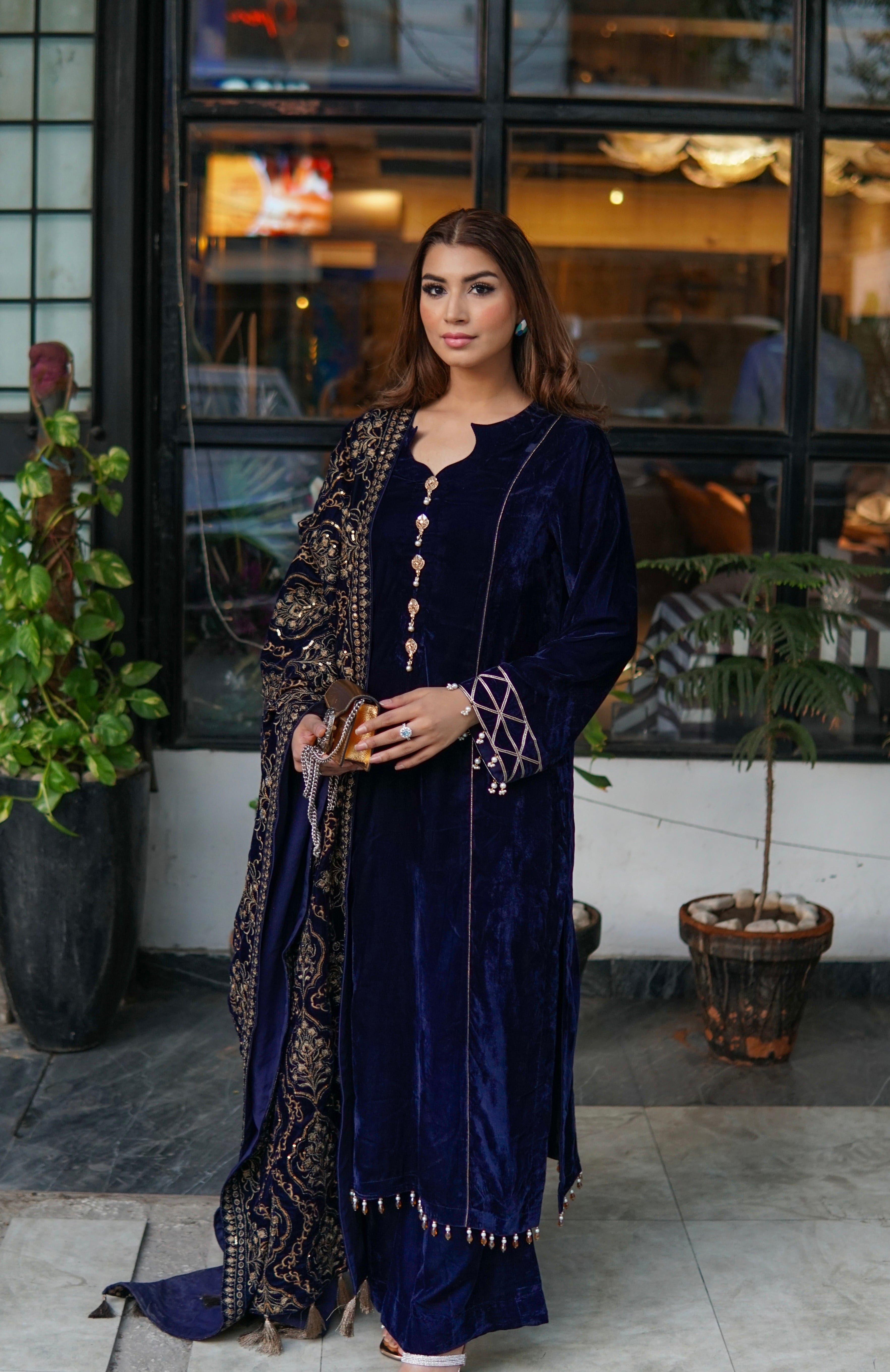 Ayesha.B 3pcs velvet (layla)