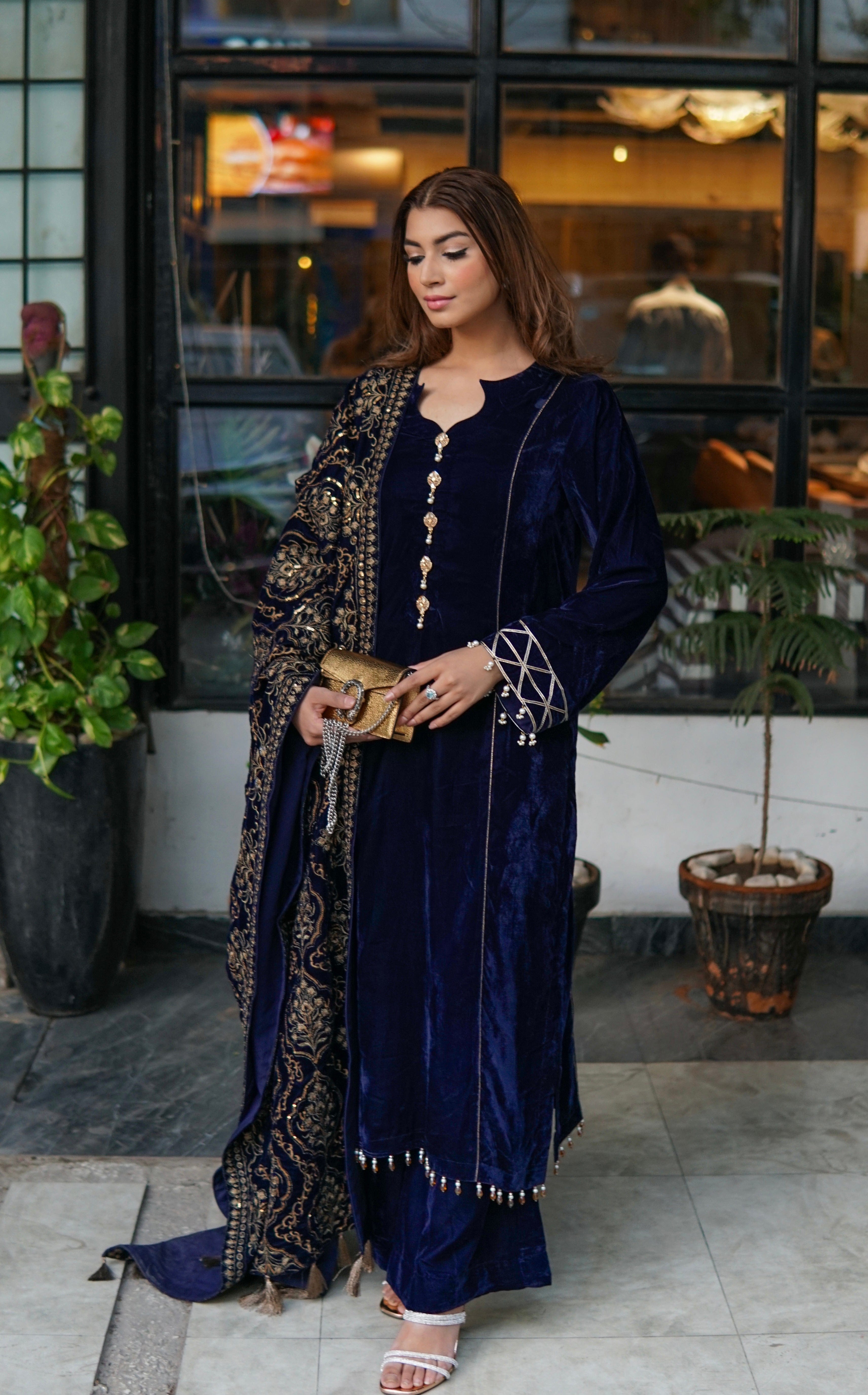 Ayesha.B 3pcs velvet (layla)