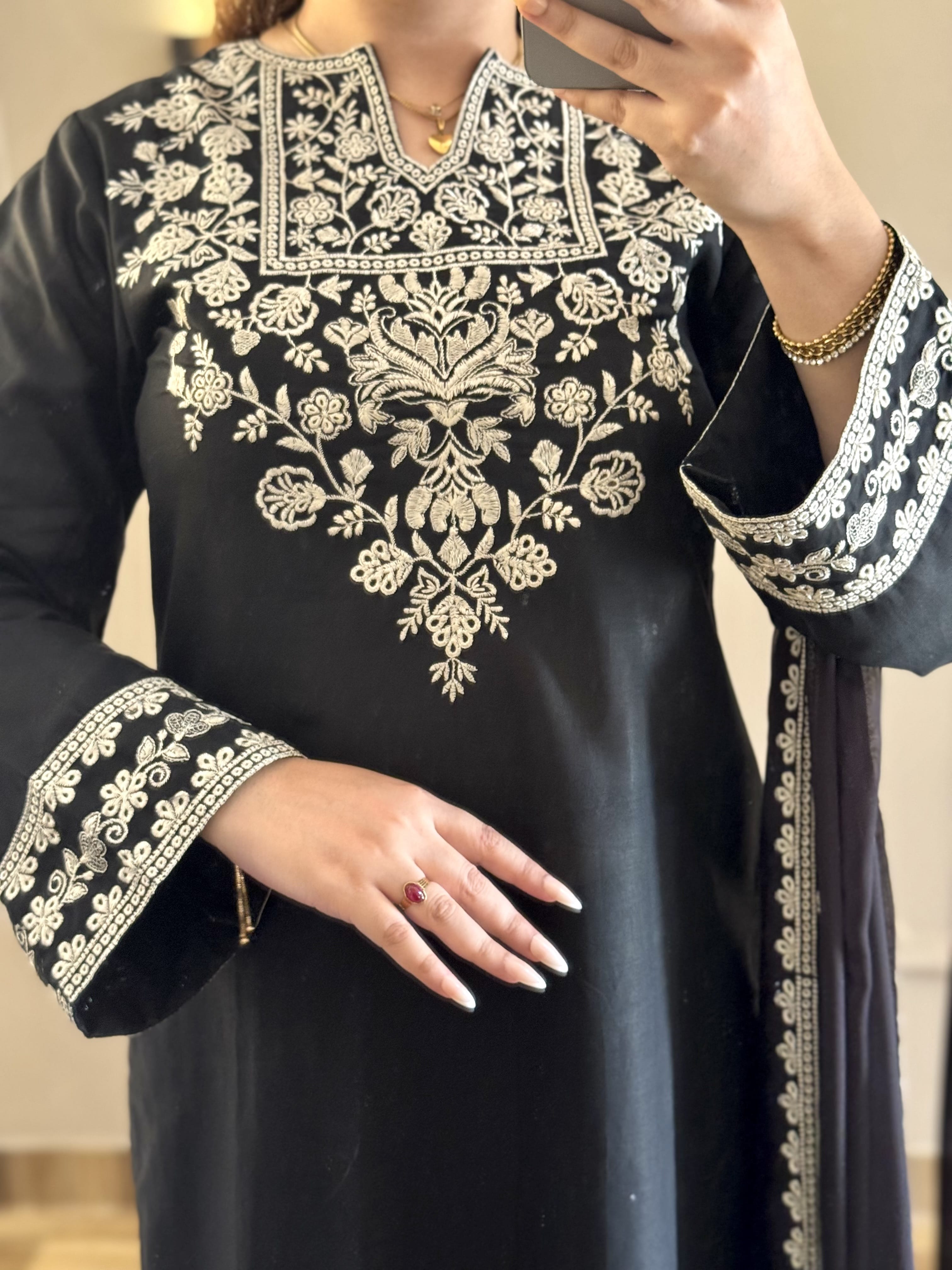 Ayesha.B 3pcs (zaroon)