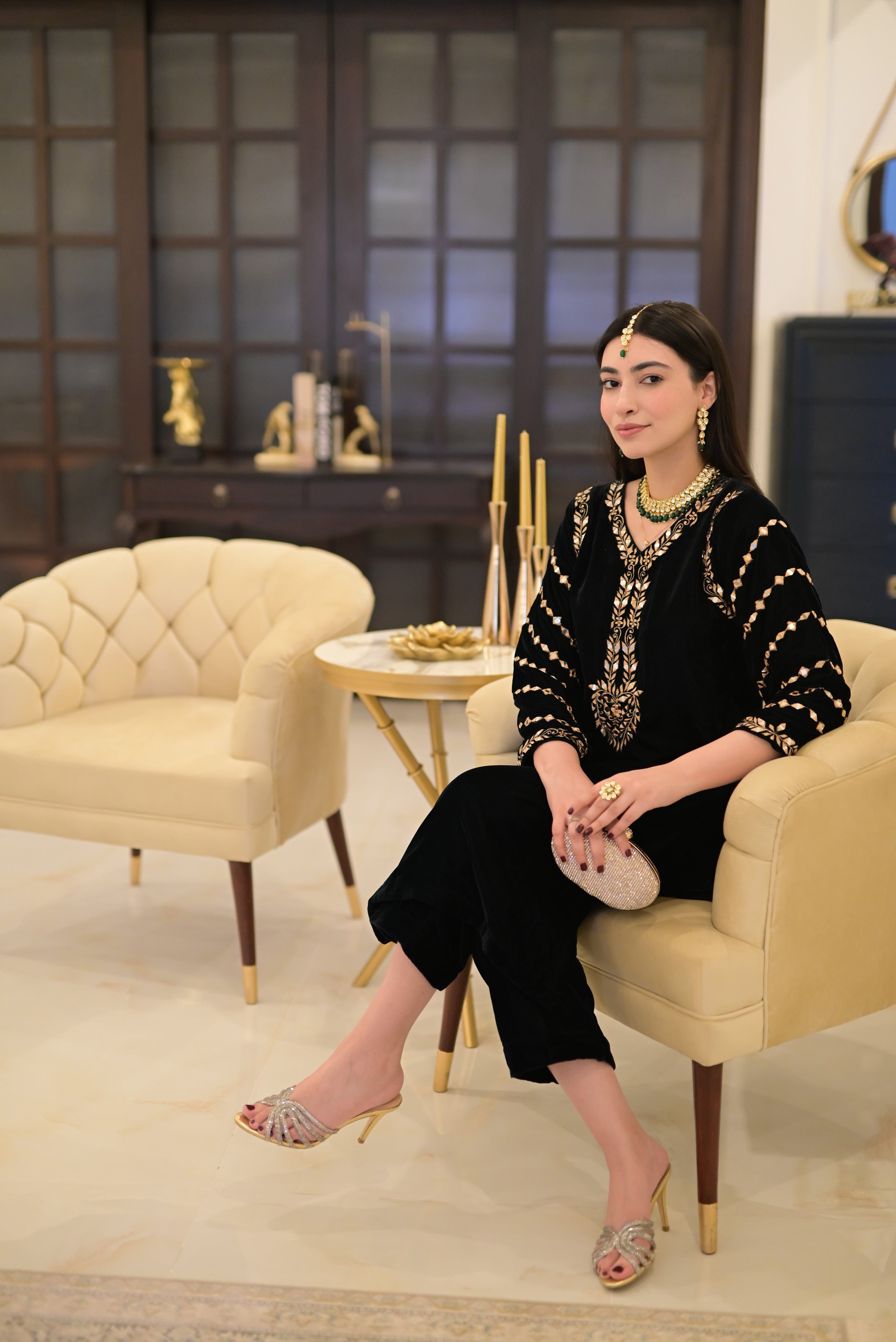Ayesha.B Black / Small 2pcs micro velvet (naila)