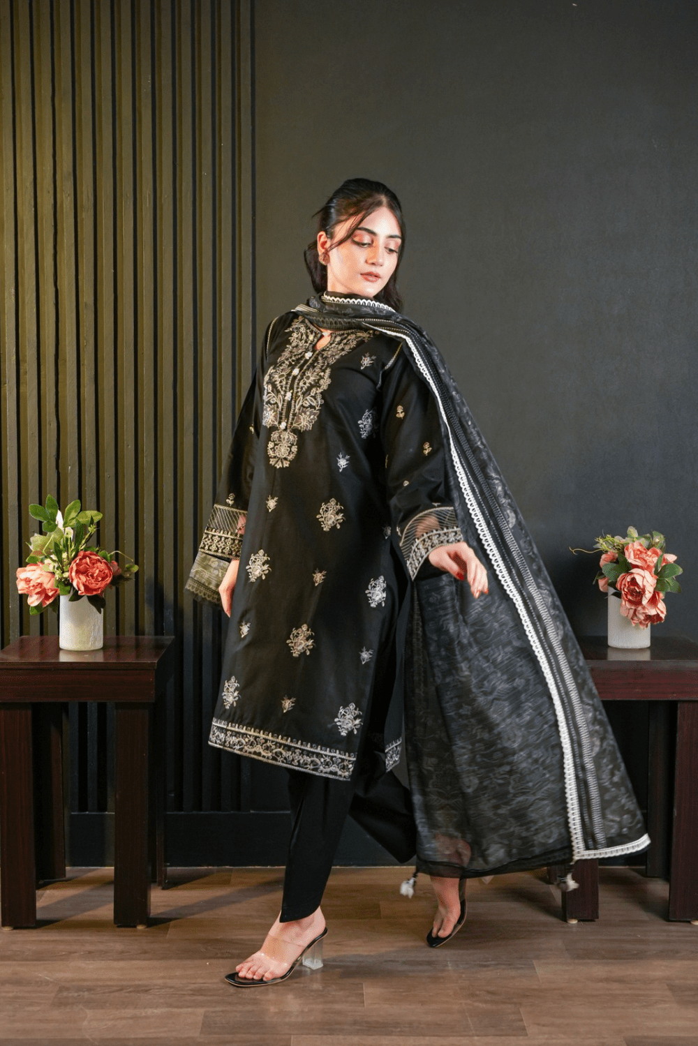Ayesha.B Small 3pcs (Mahrosh)