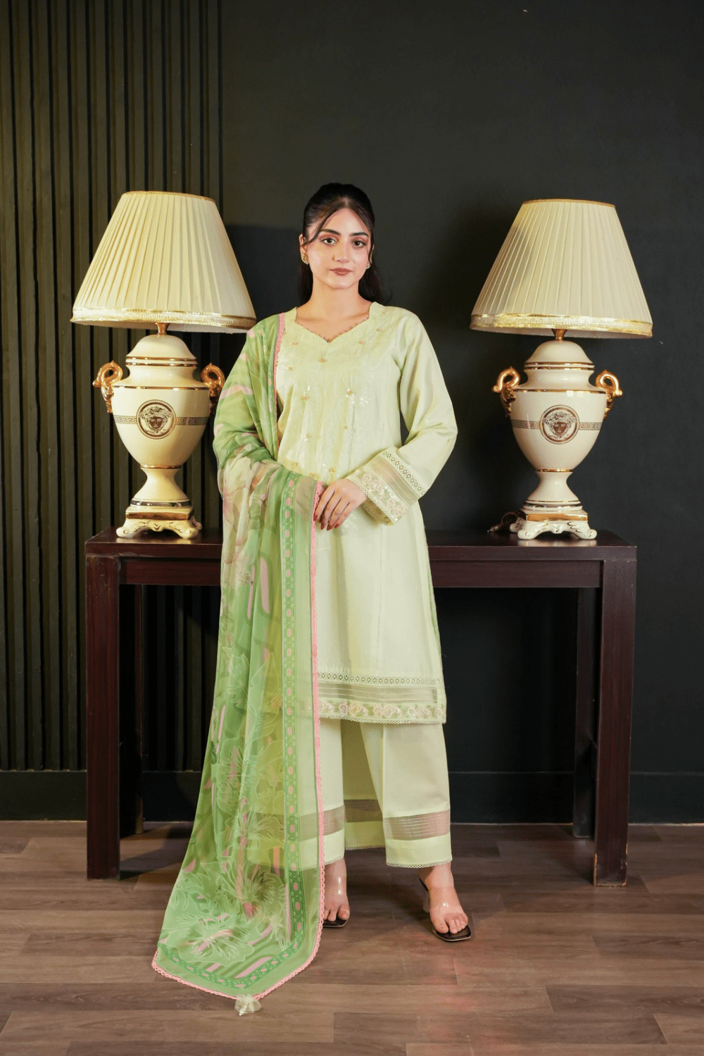 Ayesha.B Small 3pcs (Meeral)