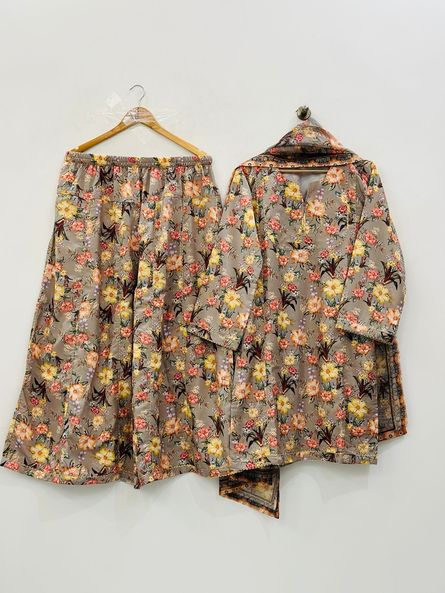 Ayesha.B Small / Beige 3pcs (seema)