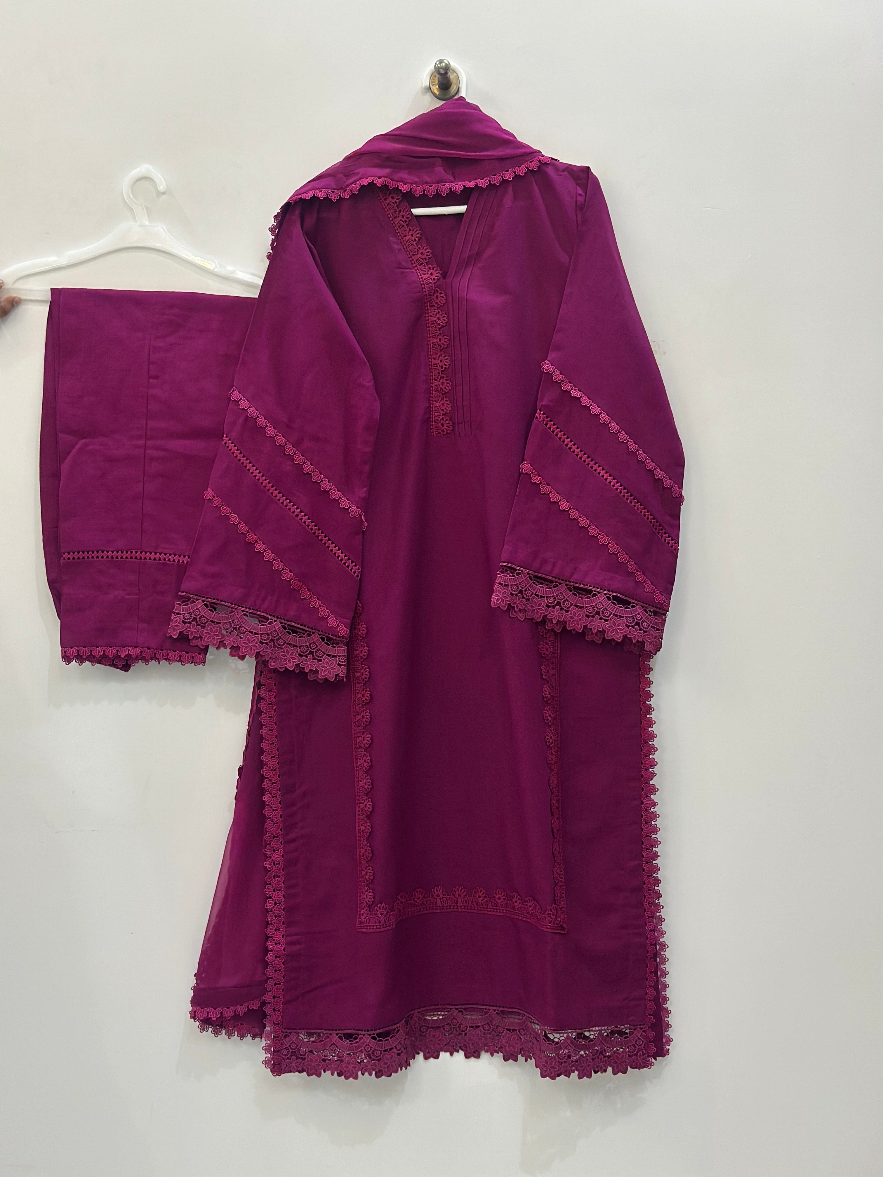 Ayesha.B Small / Burgundy 3pcs khaddar (Shanael)