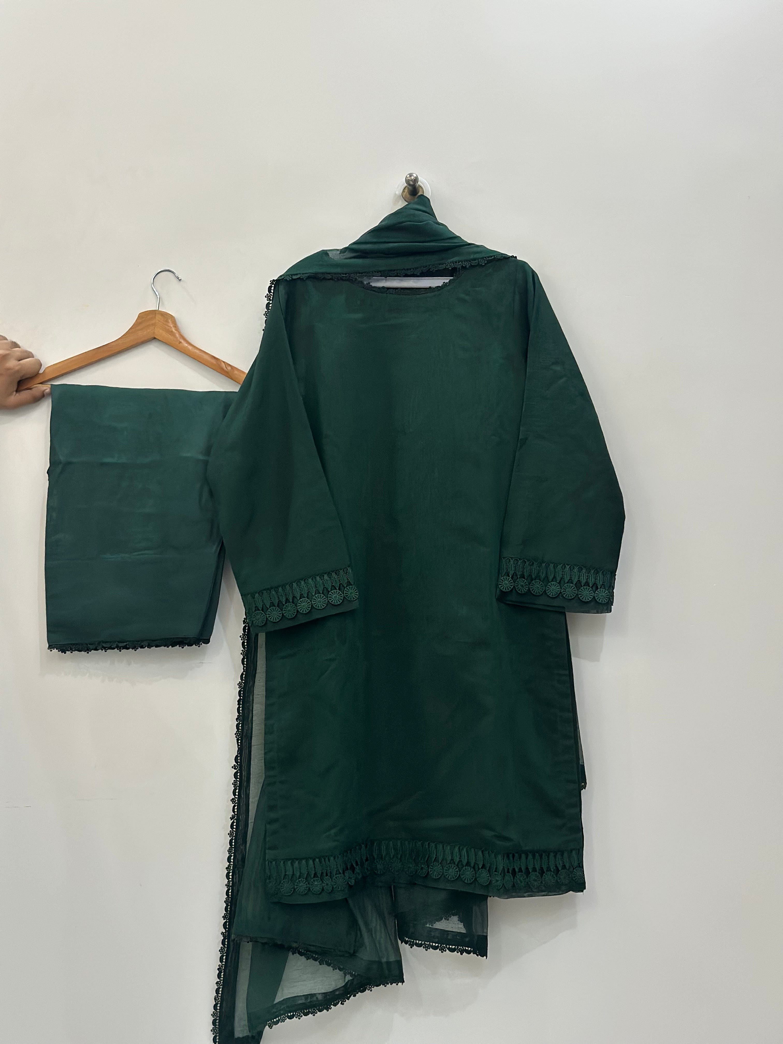 Ayesha.B Small / Green 3pcs (khadinet lacework)