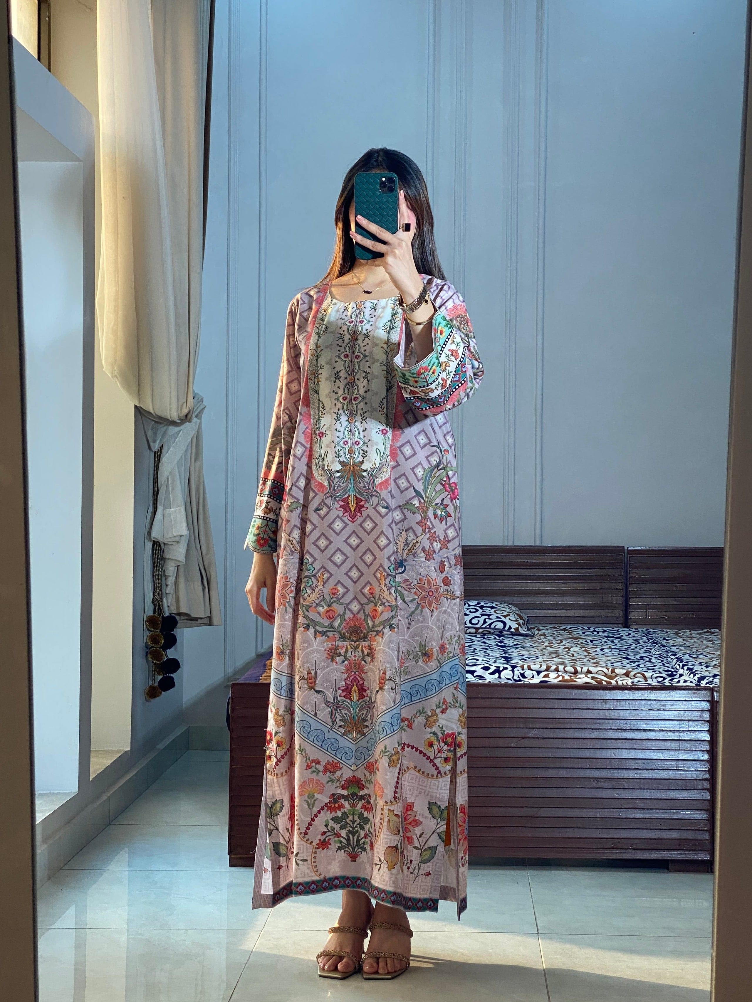 Ayesha.B Small / Levender Kaftan (50 to 52 lenght)