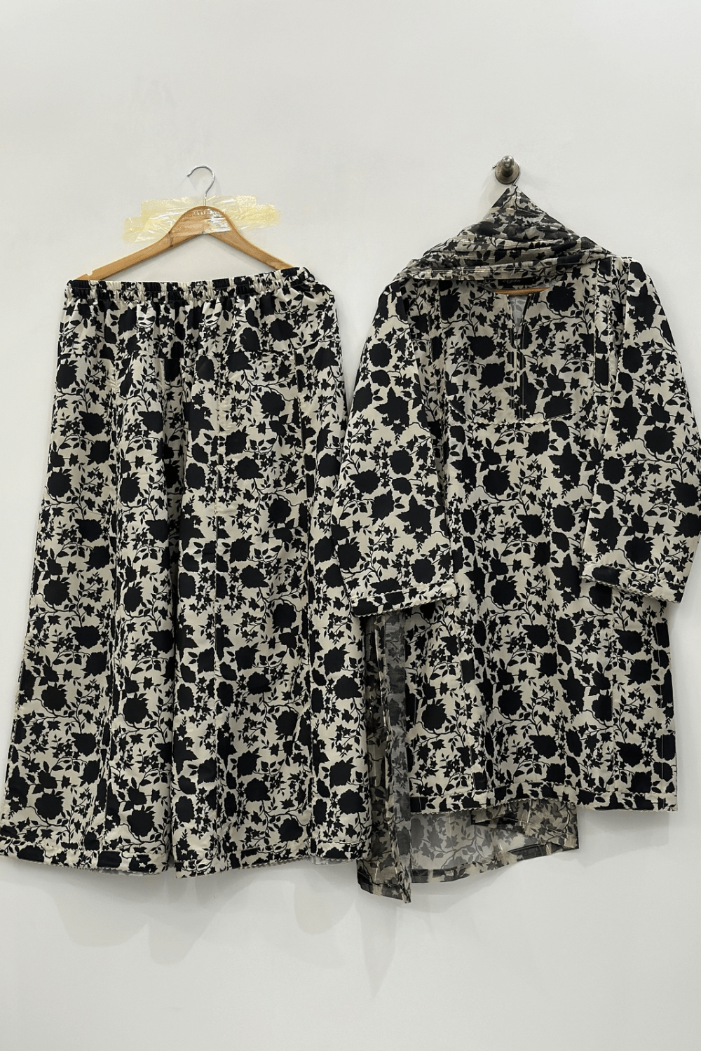 Ayesha.B Small / Off white 3pcs (seema)