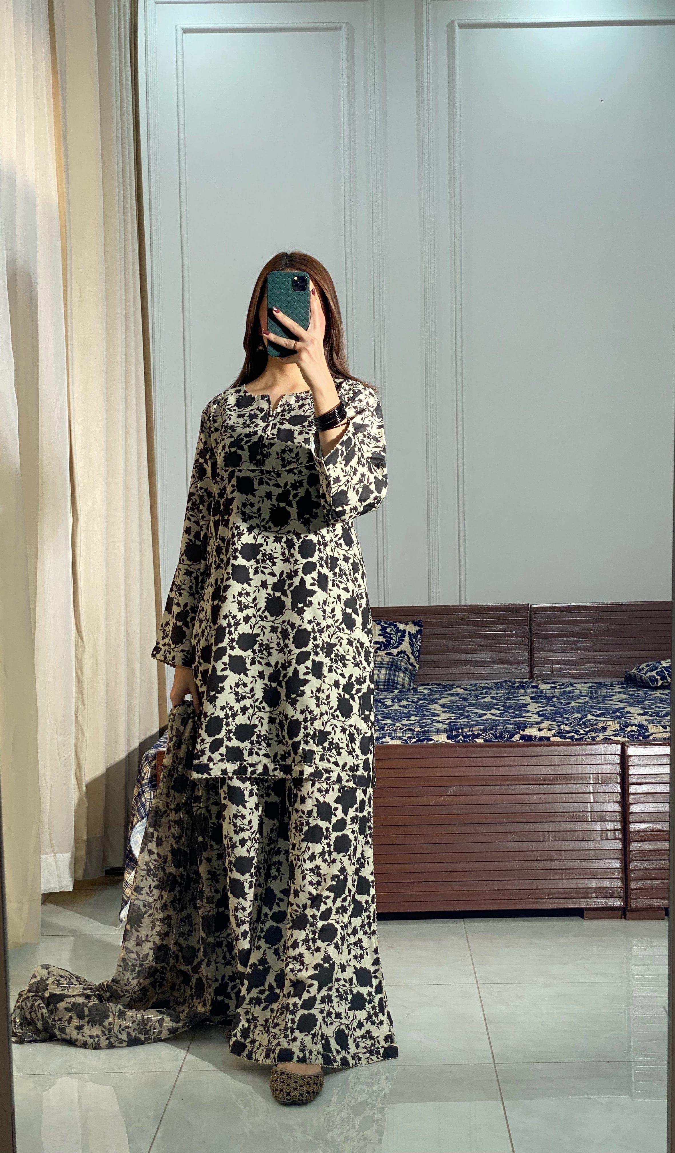 Ayesha.B Small / Off white 3pcs (seema)