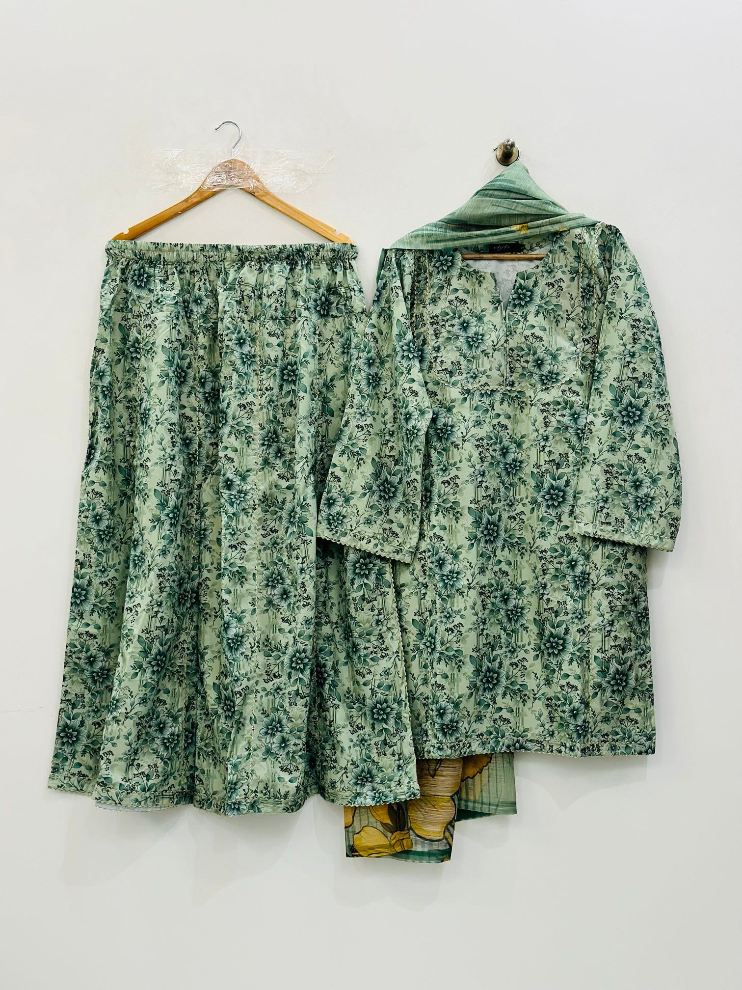 Ayesha.B Small / Pista 3pcs (seema)